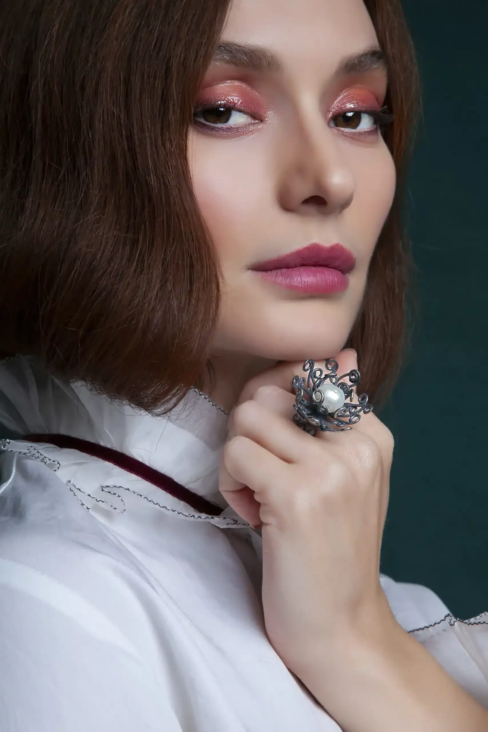 Handmade Jewellery | Oxidized silver ring with diamond dust and pearl gallery 1