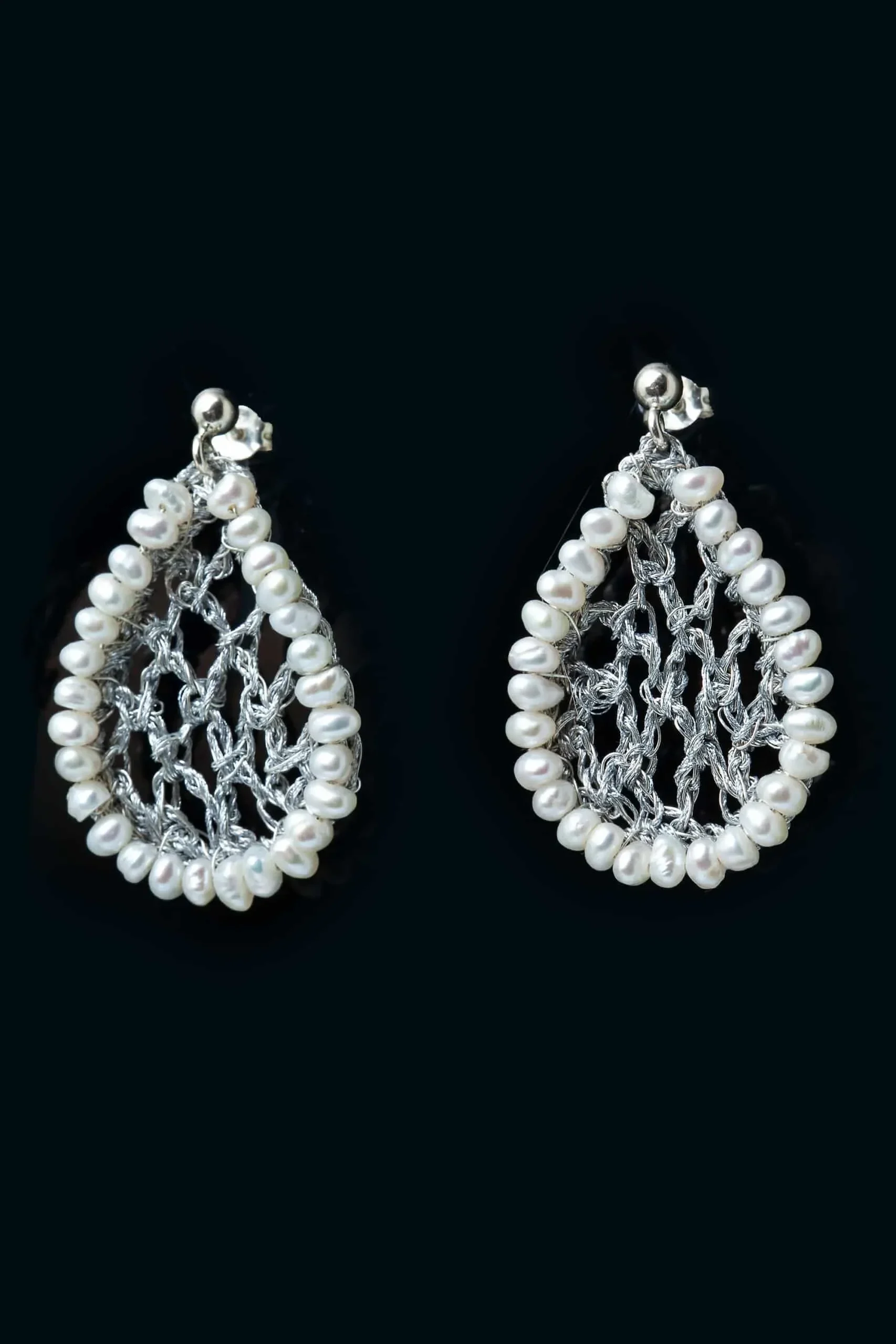 Handmade Jewellery | Teardrop crochet knit silver earrings with pearls gallery 2