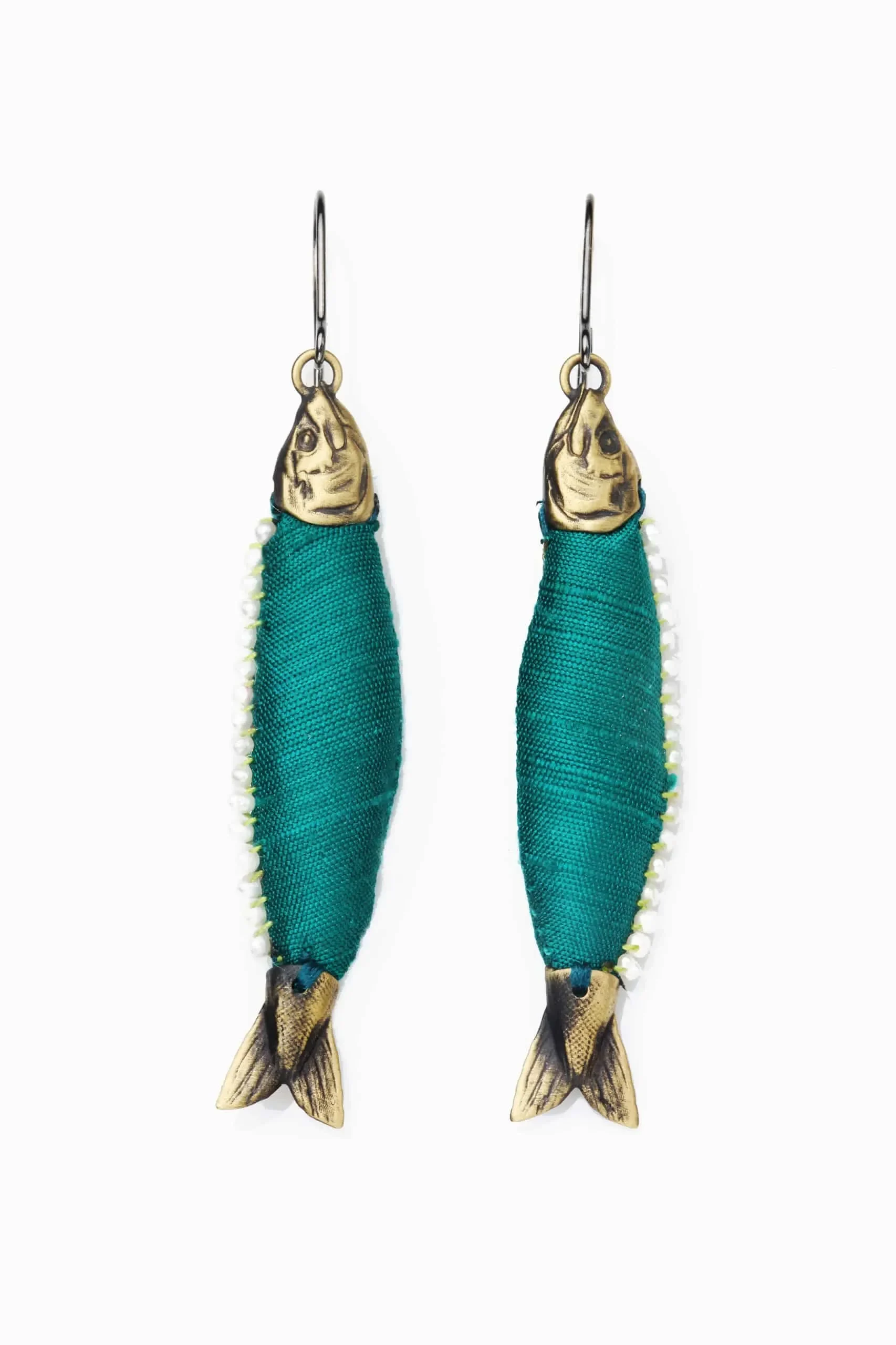 Handmade Jewellery | Fish bronze earrings with silk and pearls main