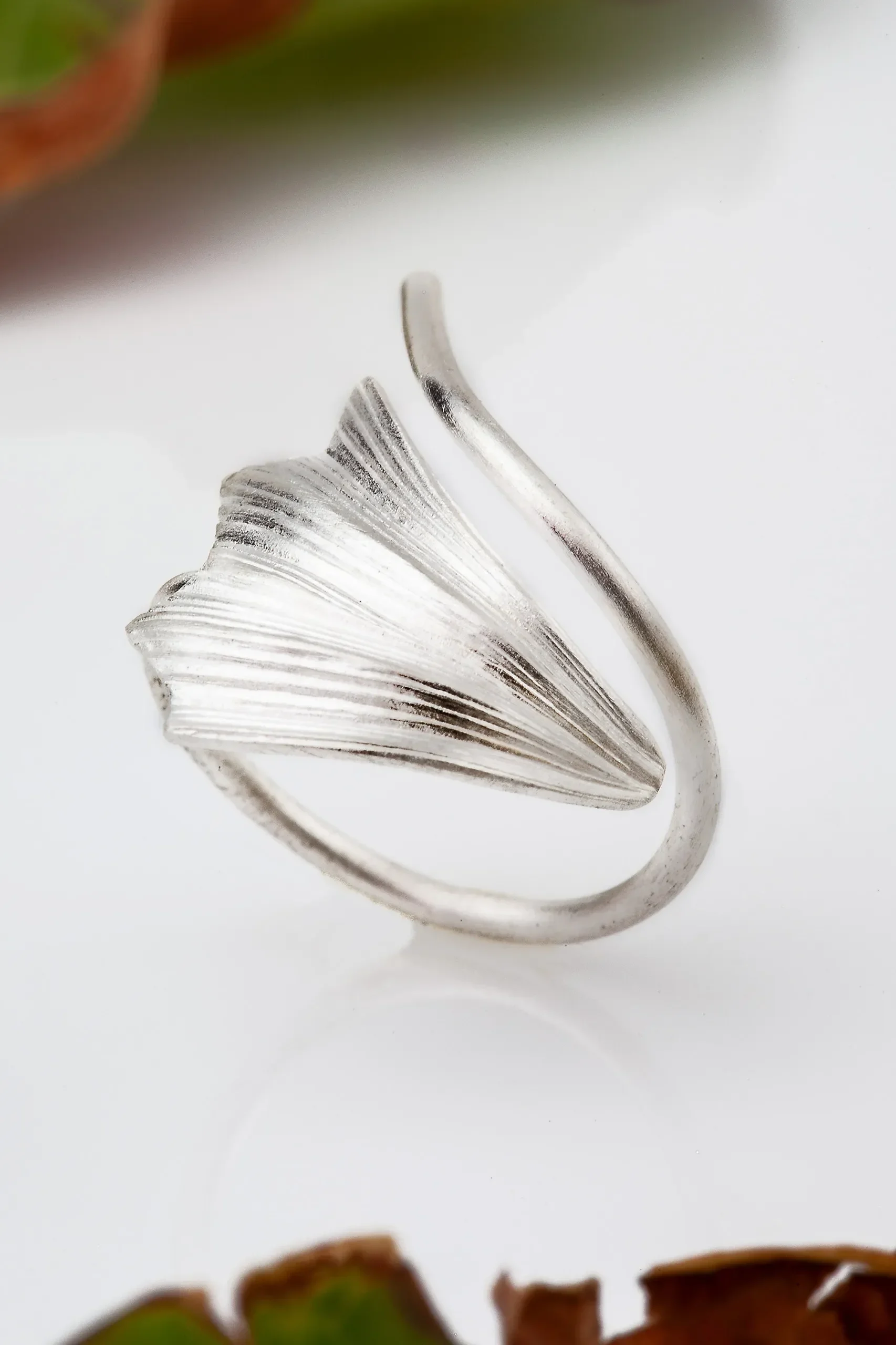 Handmade Jewellery | Leaf rhodium plated bronze ring gallery 3