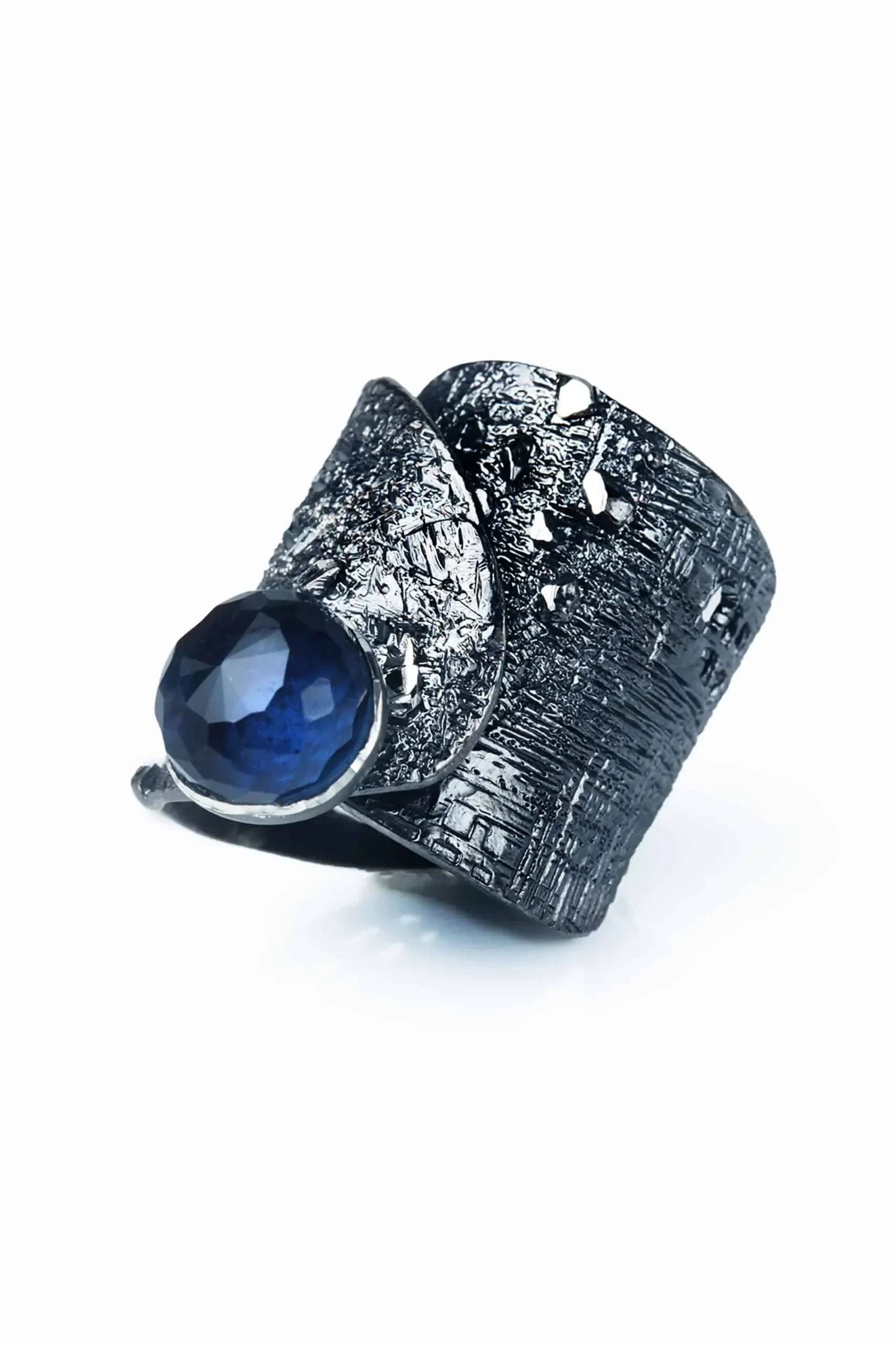 Handmade Jewellery | Black plated silver ring with blue crystal main