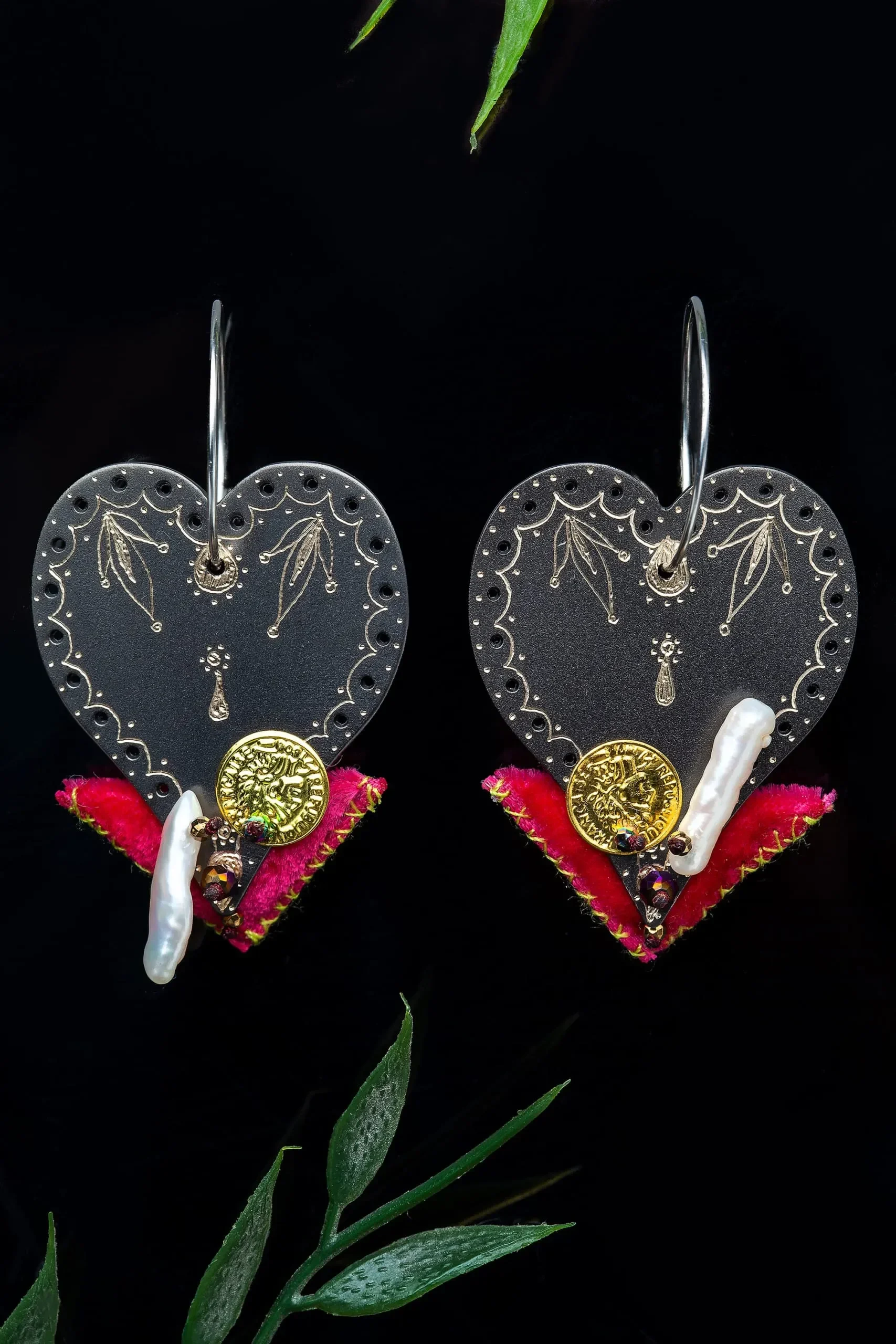 Handmade Jewellery | Heart engraved bronze earrings with velvet and baroque pearls gallery 1