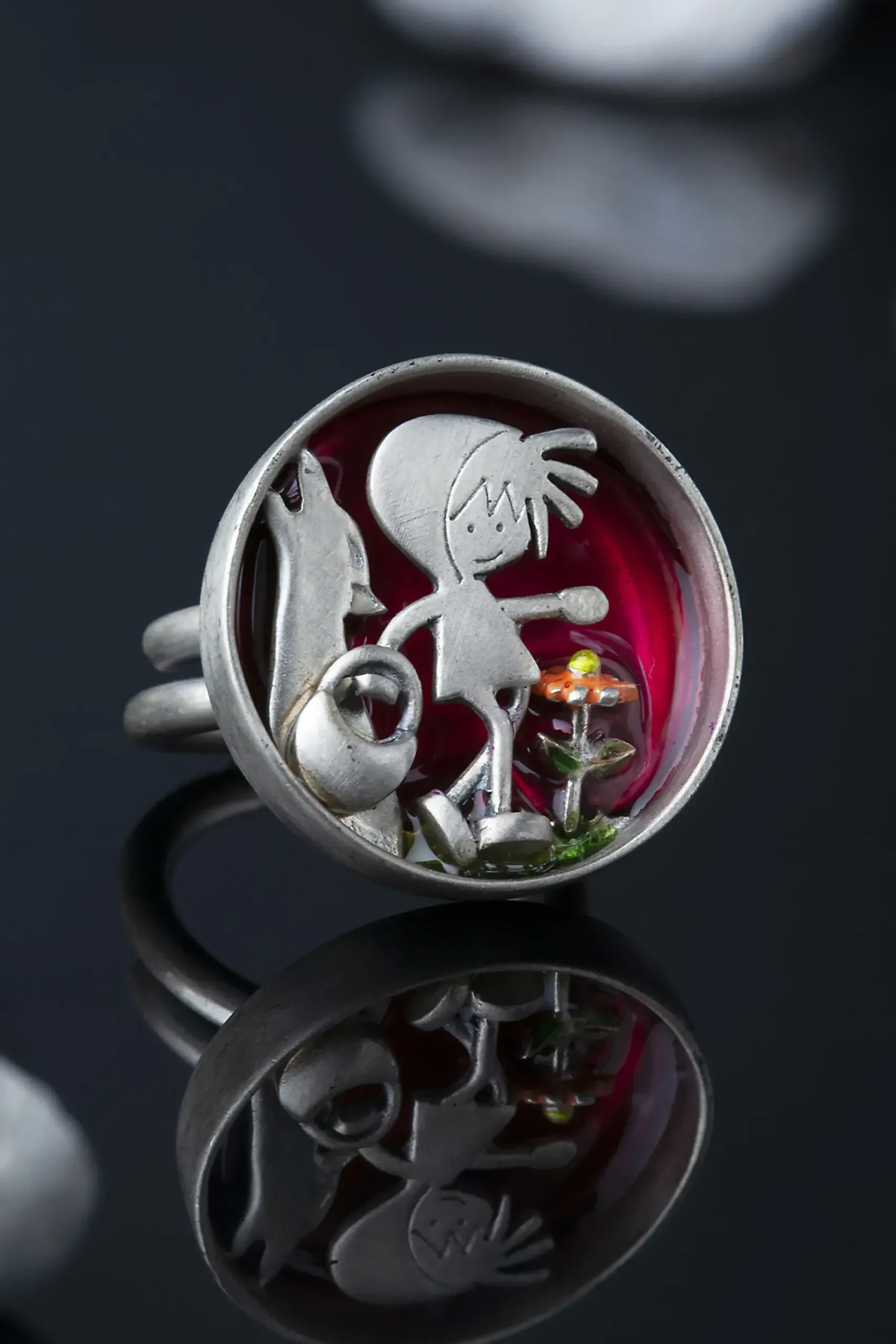 Handmade Jewellery | Little red riding hood oxidized silver ring with enamel gallery 3