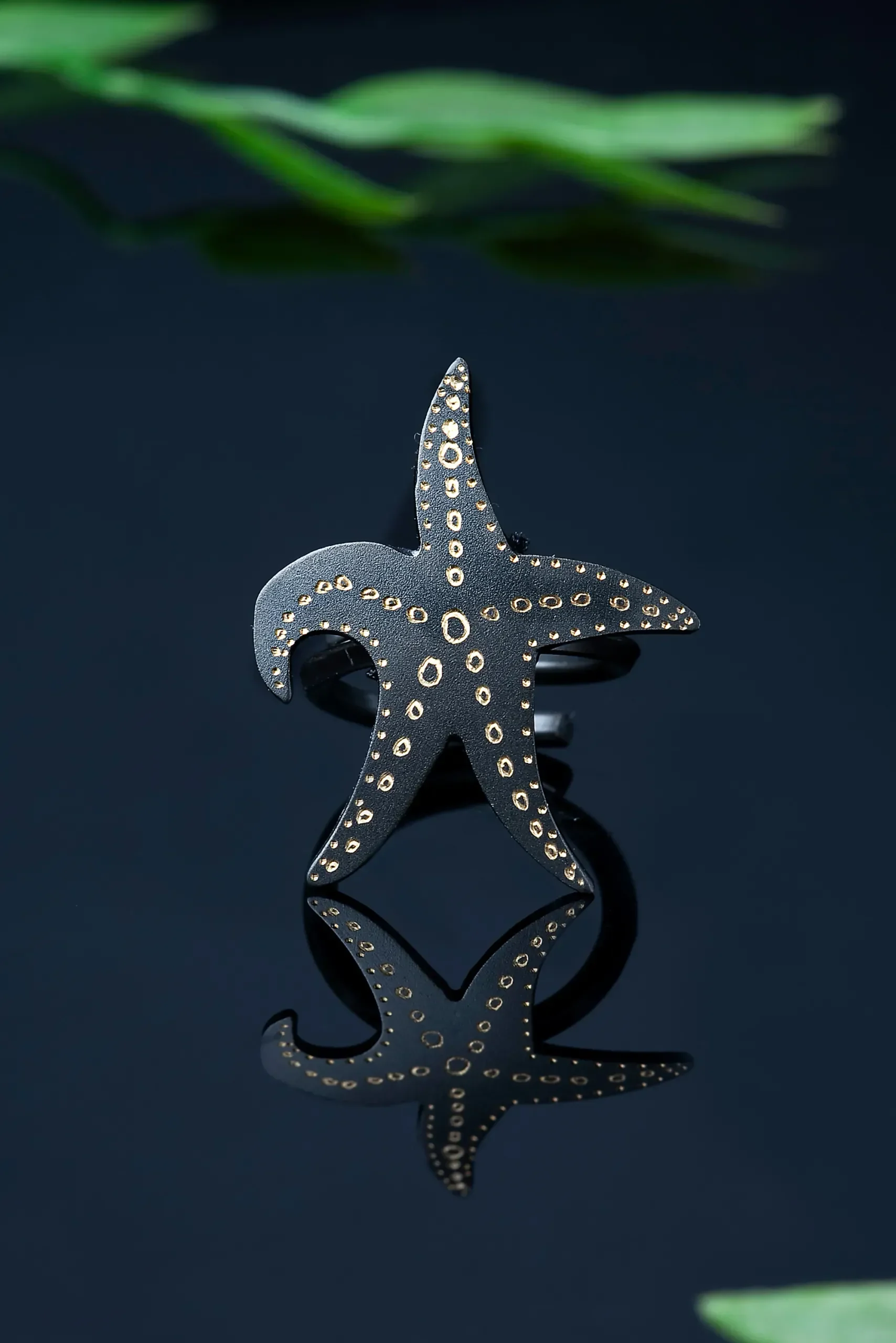 Handmade Jewellery | Starfish engraved bronze ring gallery 1