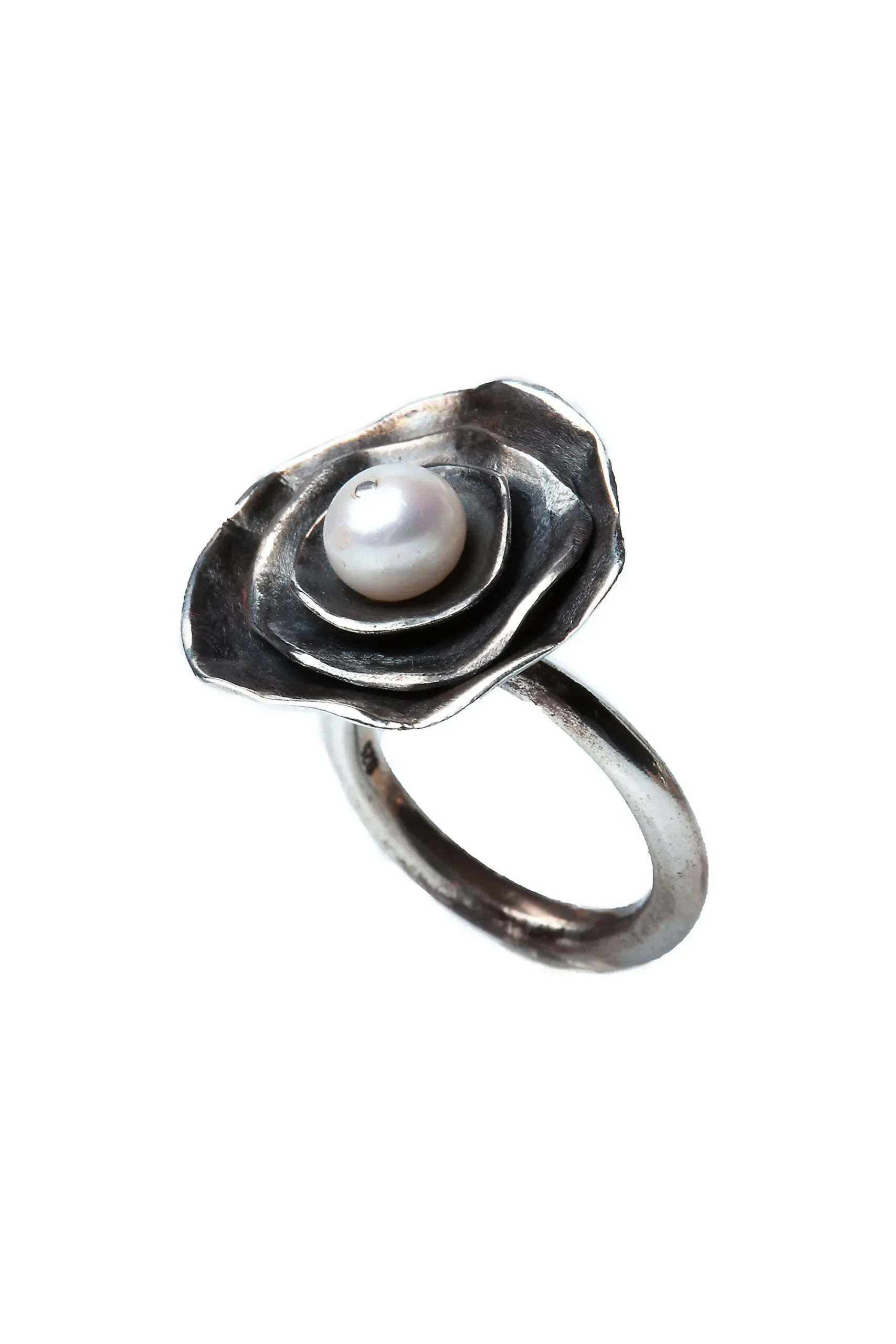 Handmade Jewellery | Oxidized silver ring with diamond dust and pearl main