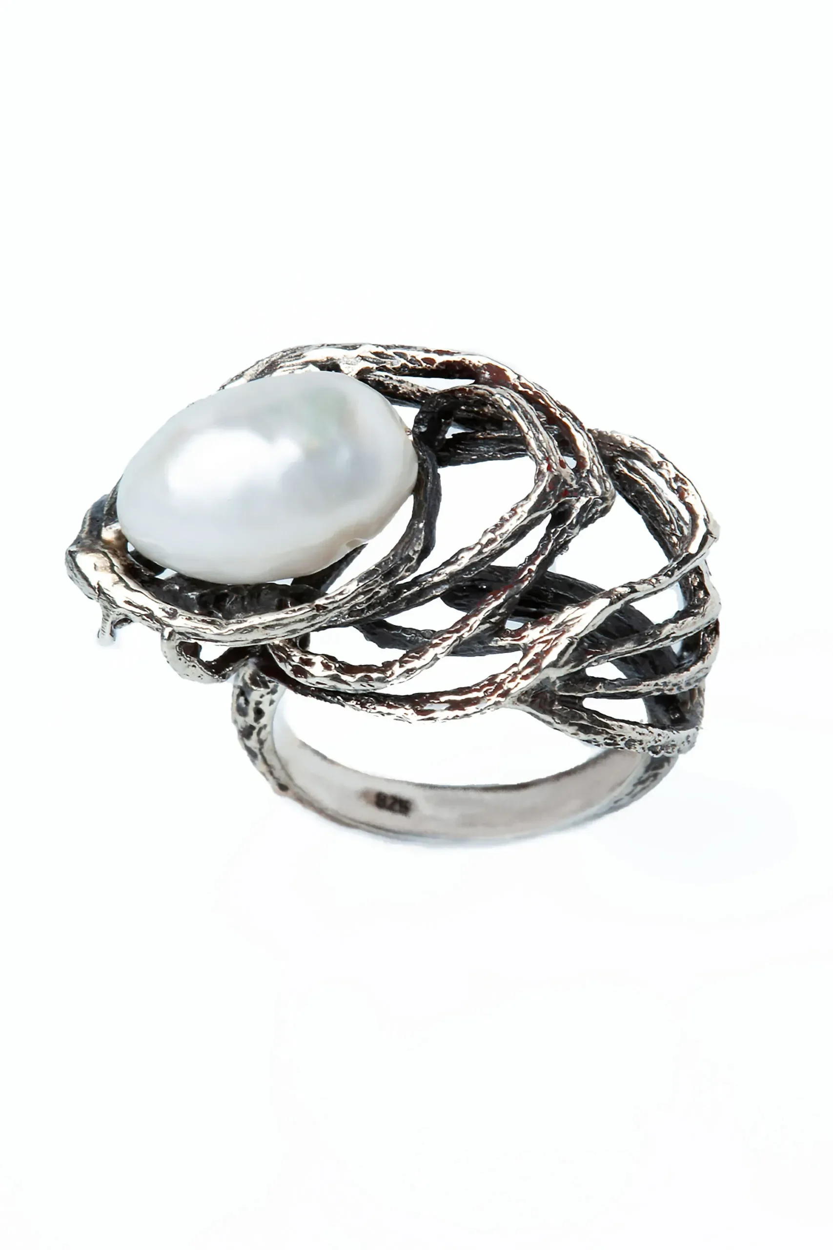 Handmade Jewellery | Feather oxidized silver ring with pearl main