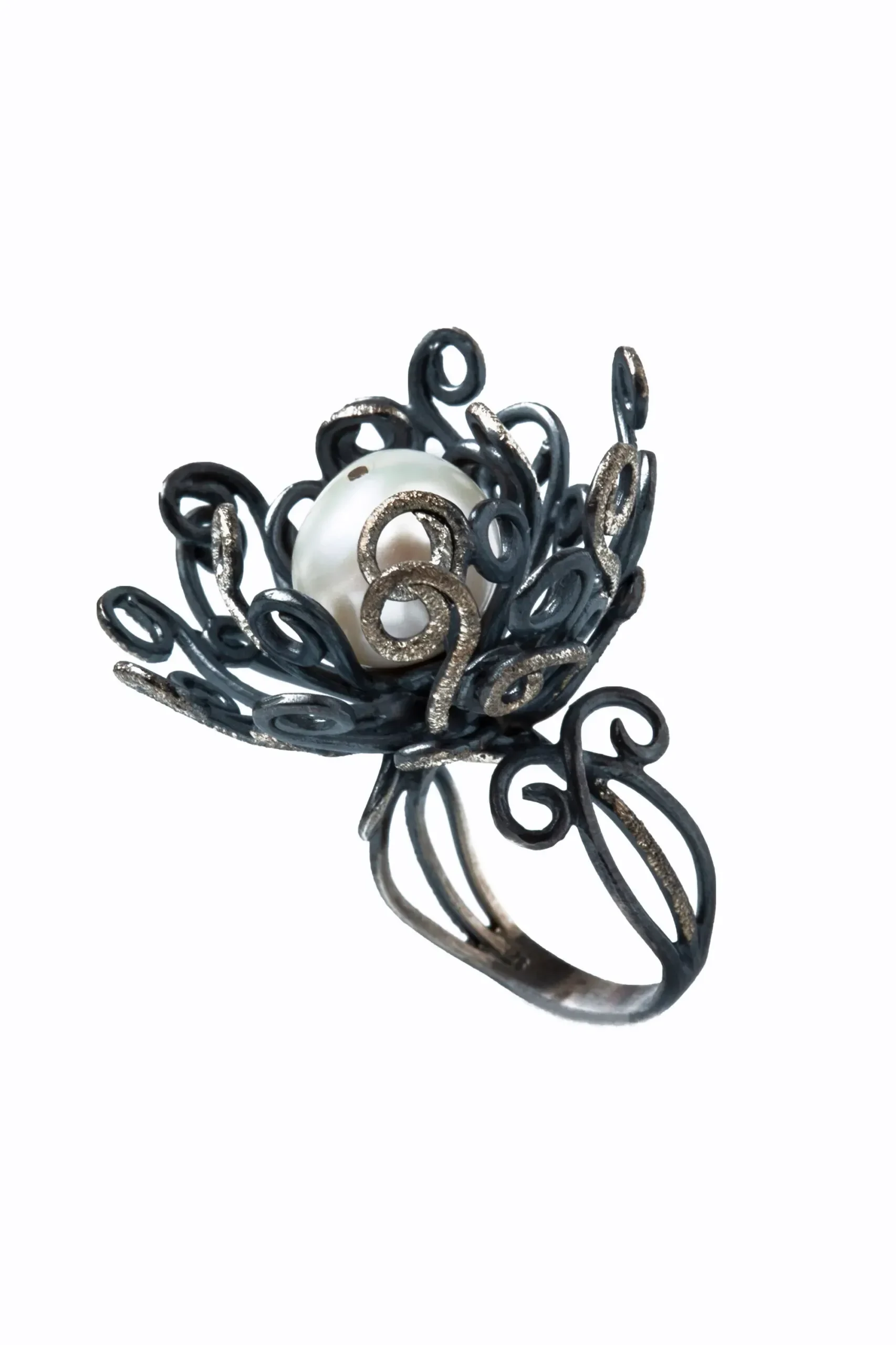 Handmade Jewellery | Oxidized silver ring with diamond dust and pearl main