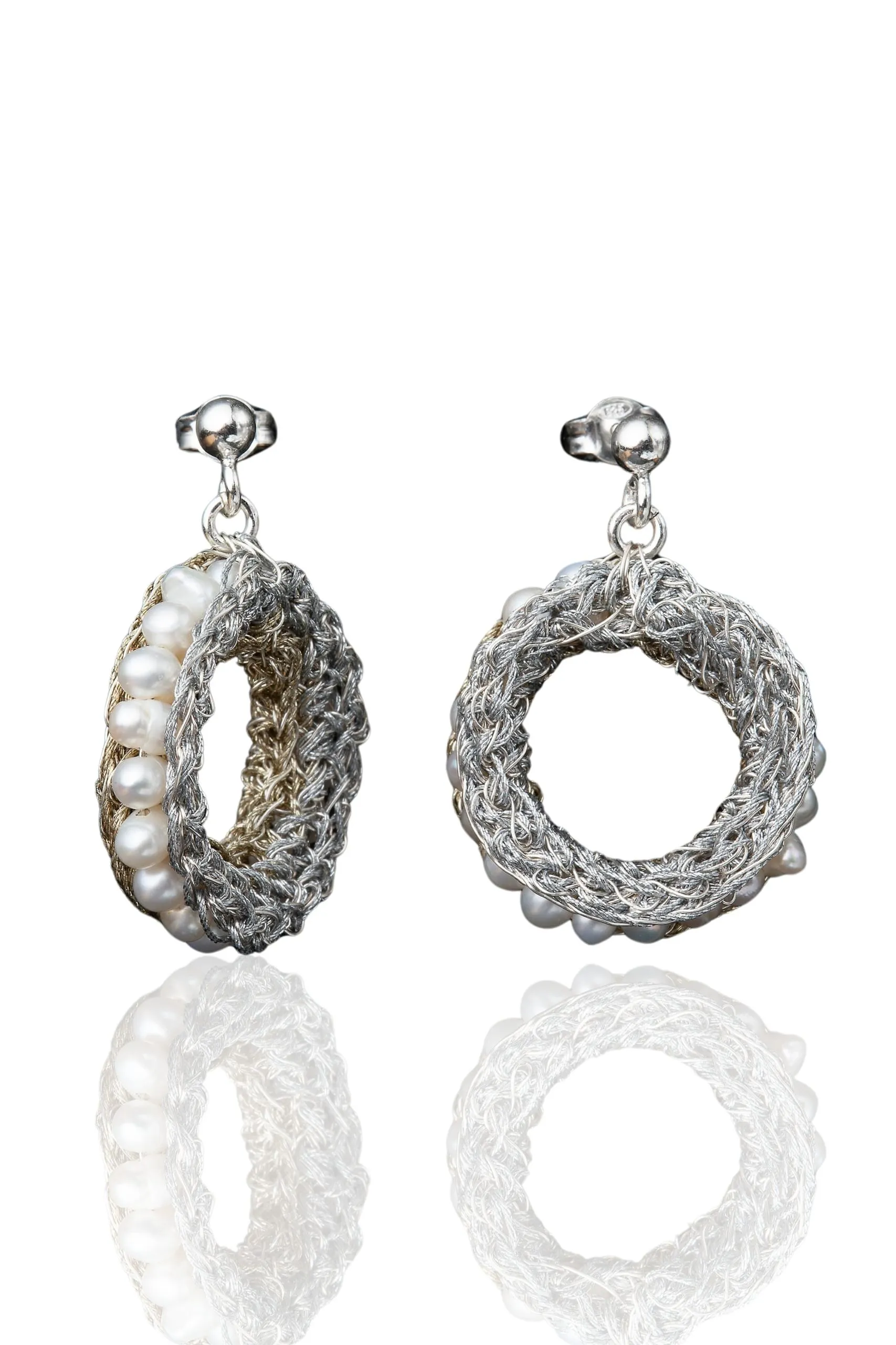 Handmade Jewellery | Round crochet knit silver earrings with and pearls main