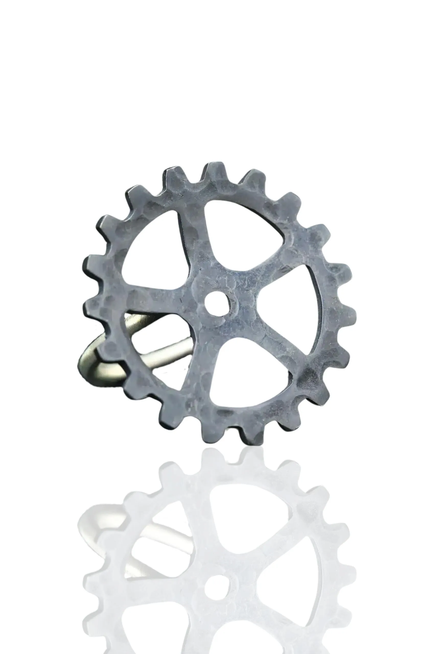 Gear oxidized silver ring