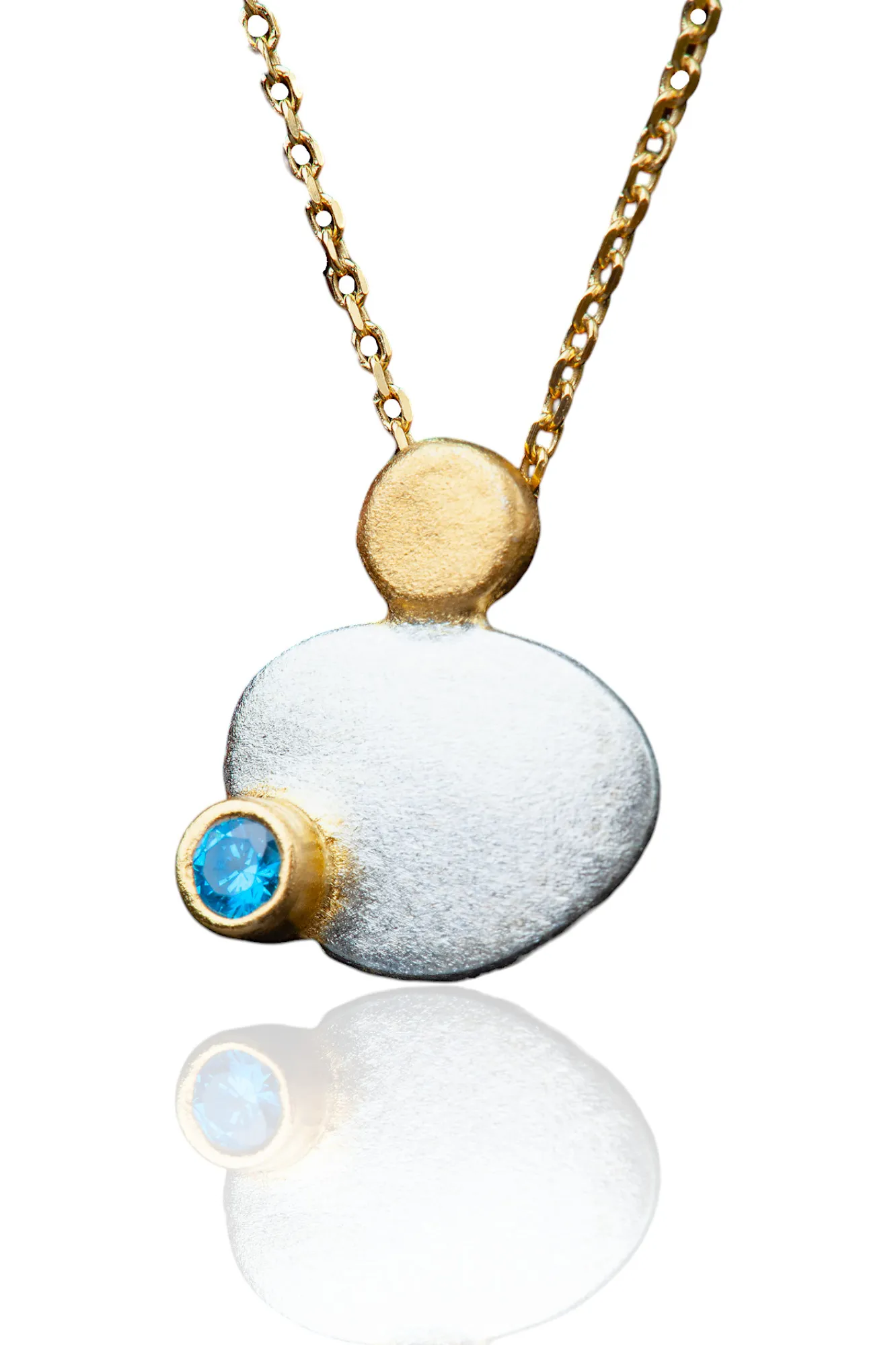 Handmade Jewellery | Round silver necklace with blue zircon main