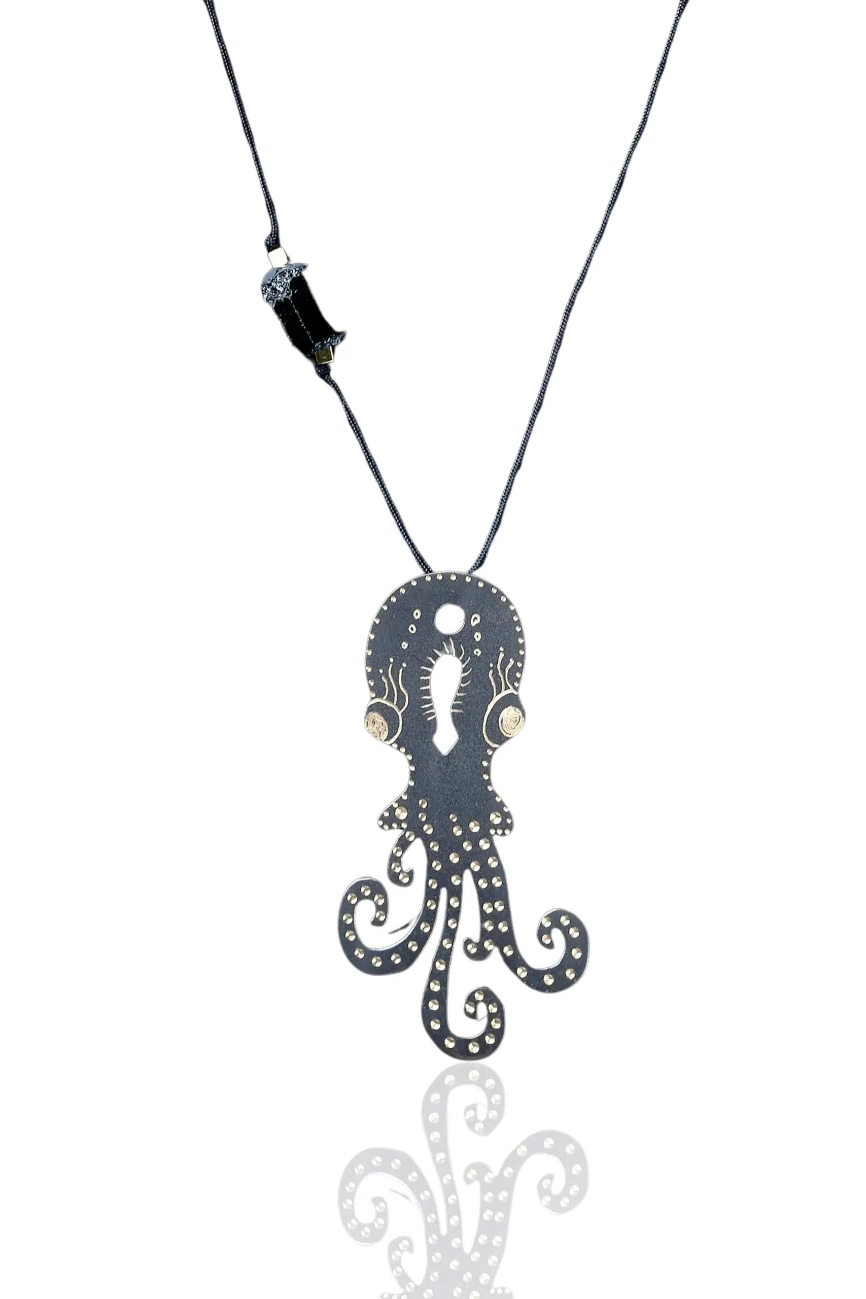 Octopus engraved black bronze necklace