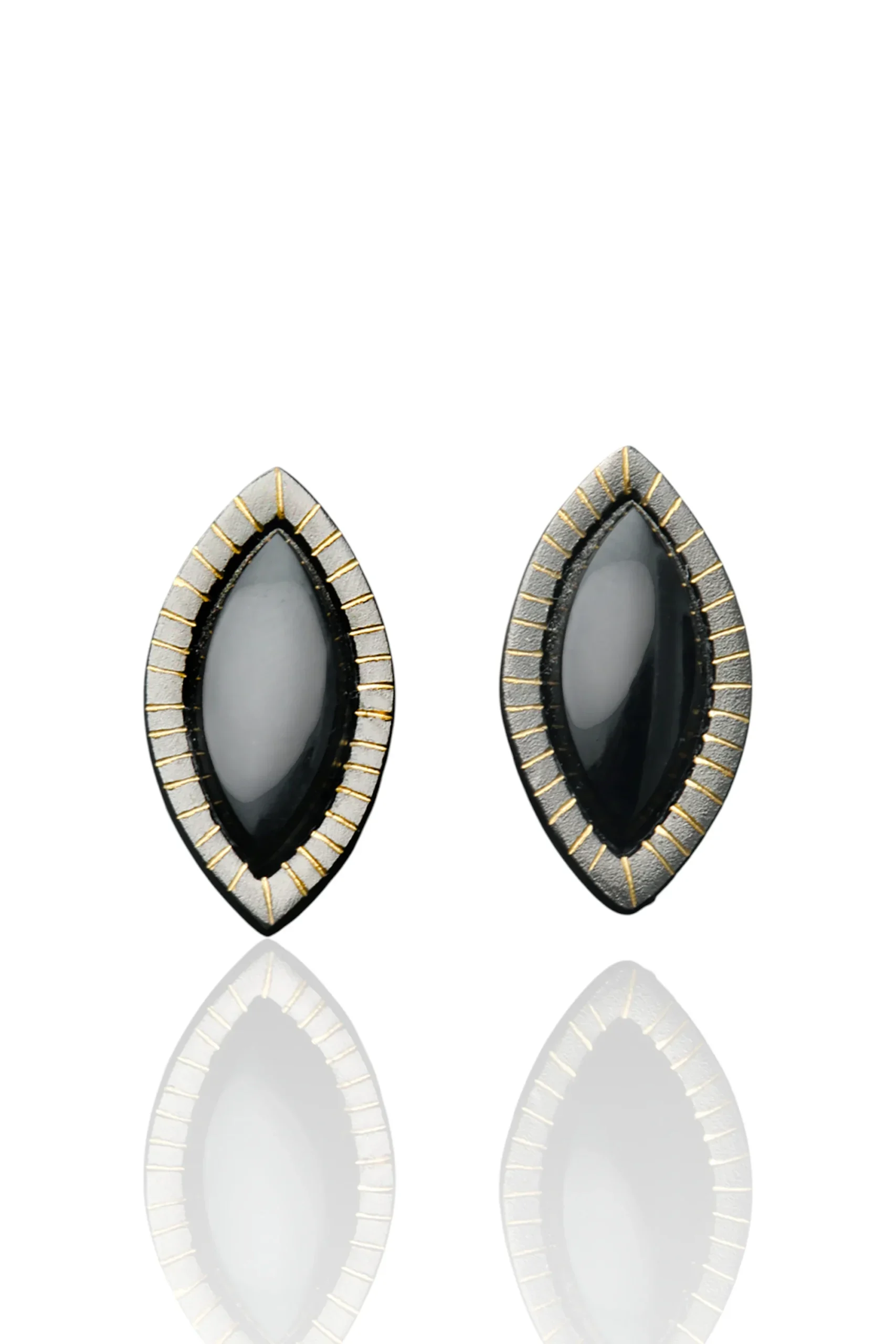 Handmade Jewellery | Engraved bronze earrings main