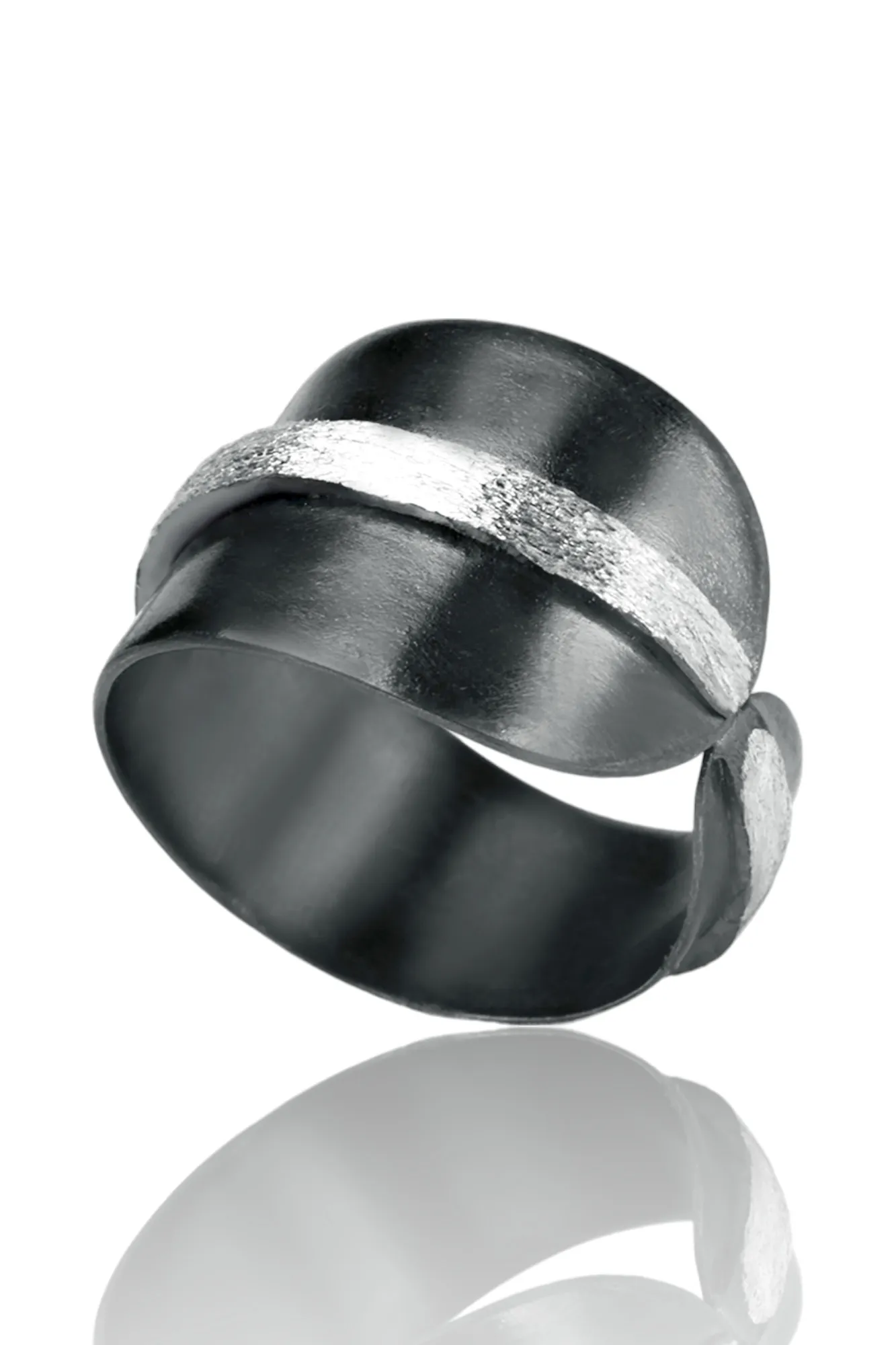 Handmade Jewellery | Minimal handmade oxidized silver ring main