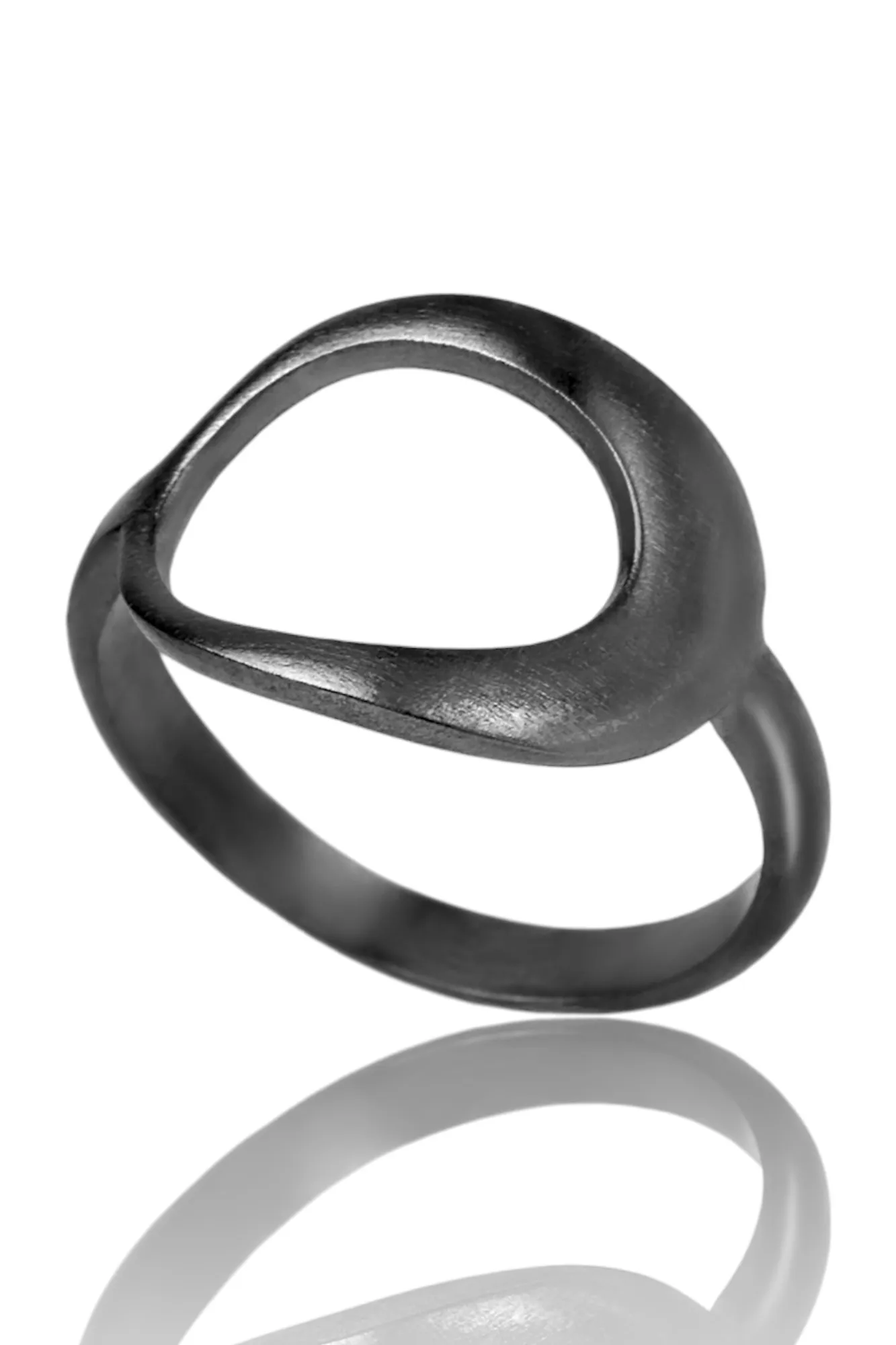 Handmade Jewellery | Oval minimal handmade oxidized silver ring main