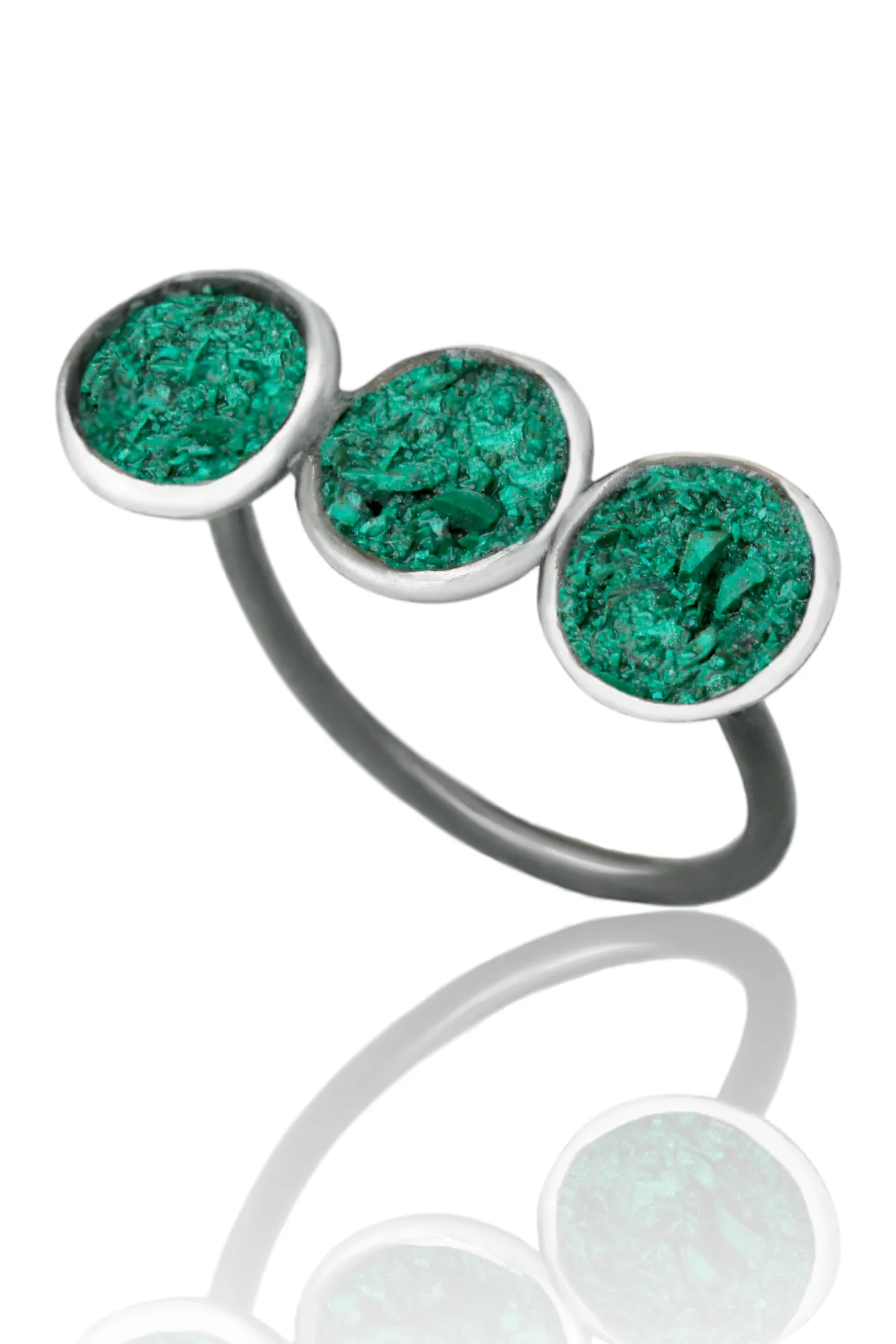 Handmade Jewellery | Malachite minimal handmade oxidized silver ring main