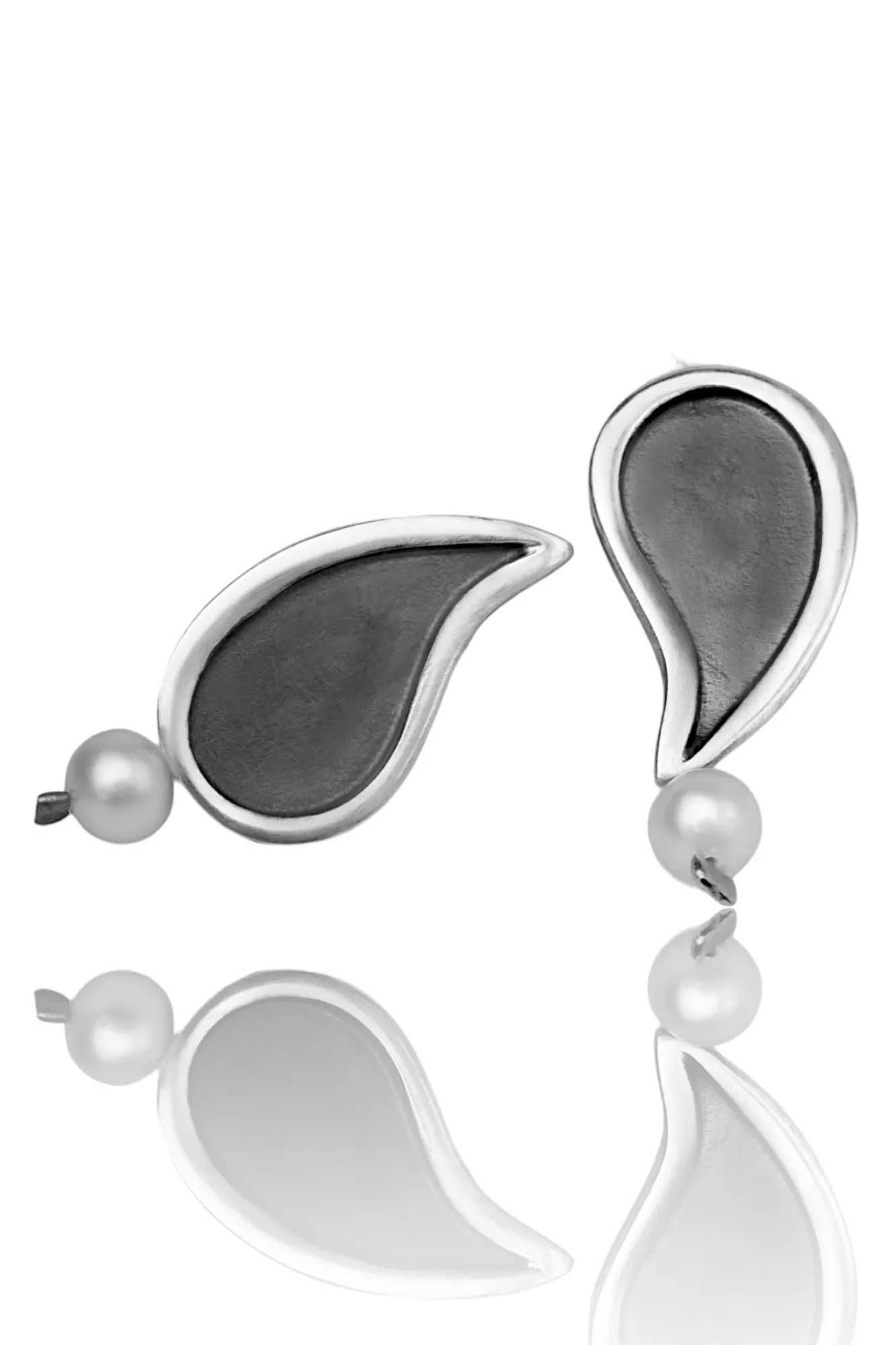 Handmade Jewellery | Paisleys oxidized silver earrings with pearls main