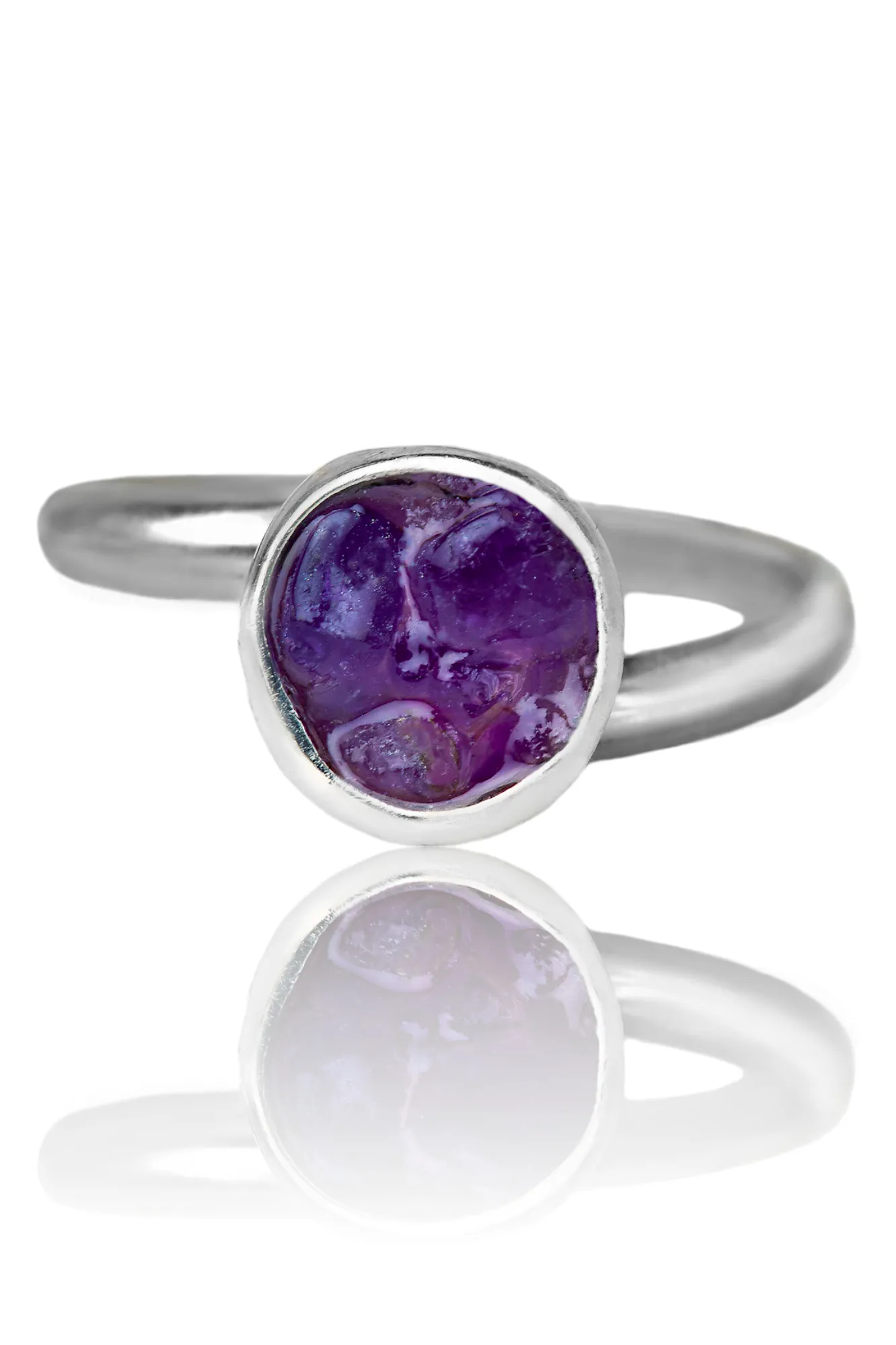 Handmade Jewellery | Round handmade silver ring with amethyst main