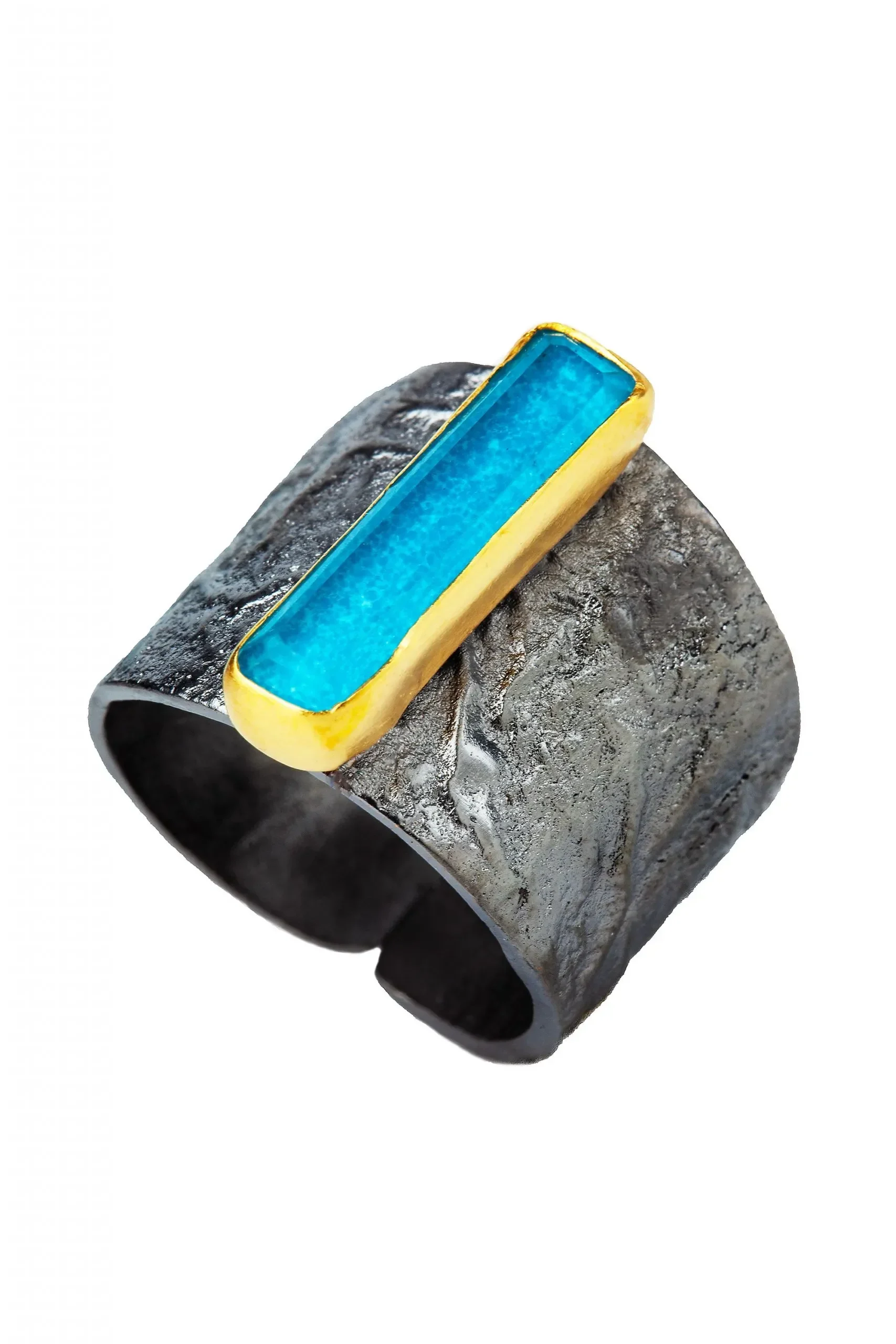 Handmade Jewellery | Apatite textured black plated silver ring main