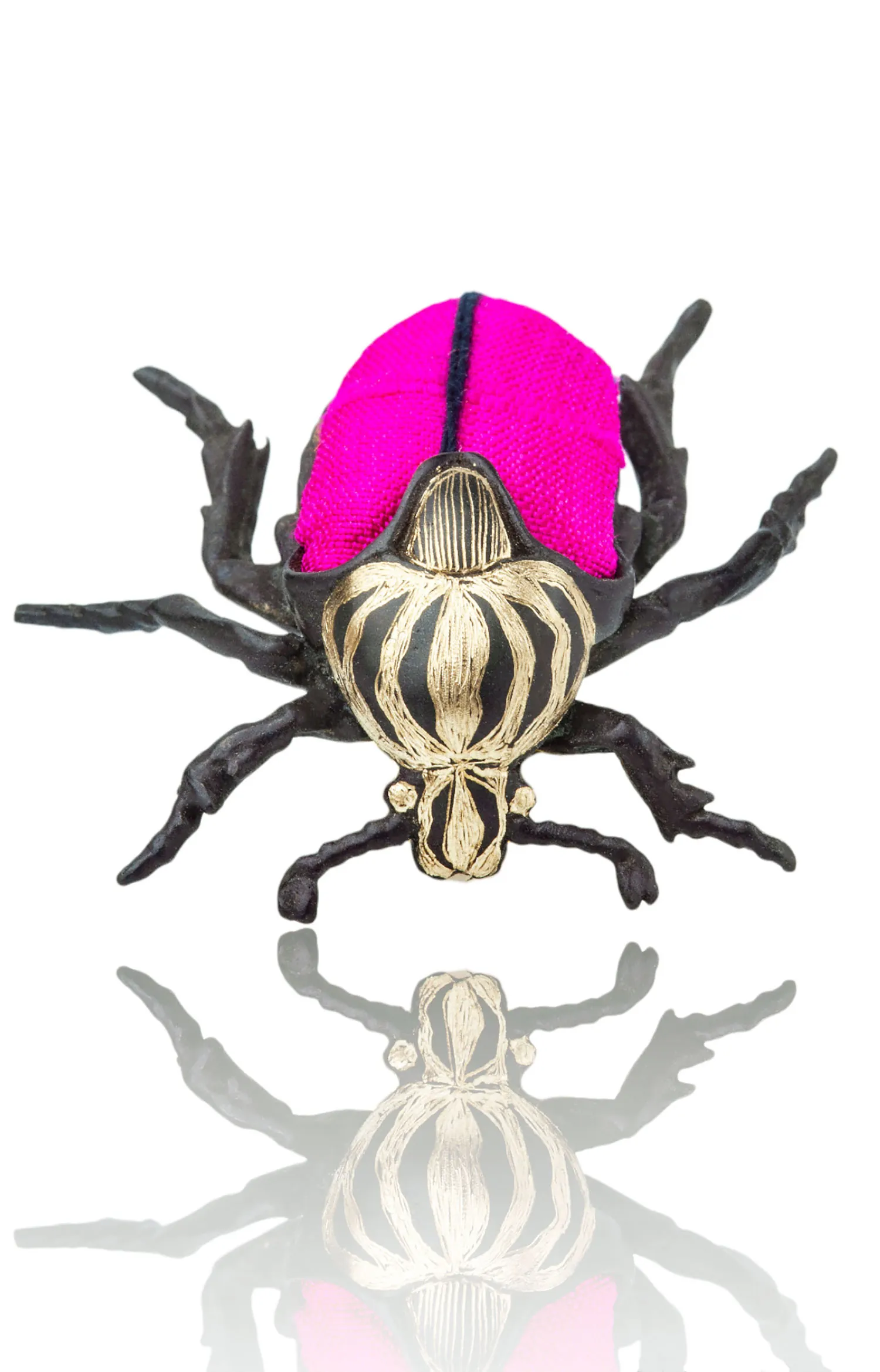 Handmade Jewellery | Beetle black bronze brooch combined with fuchsia silk fabric main