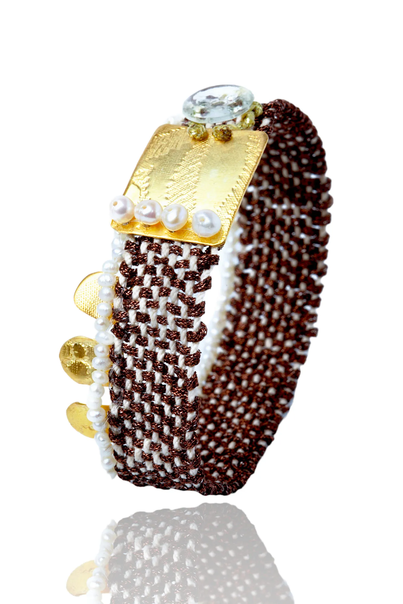 Woven bracelet with gold plated silver and pearls