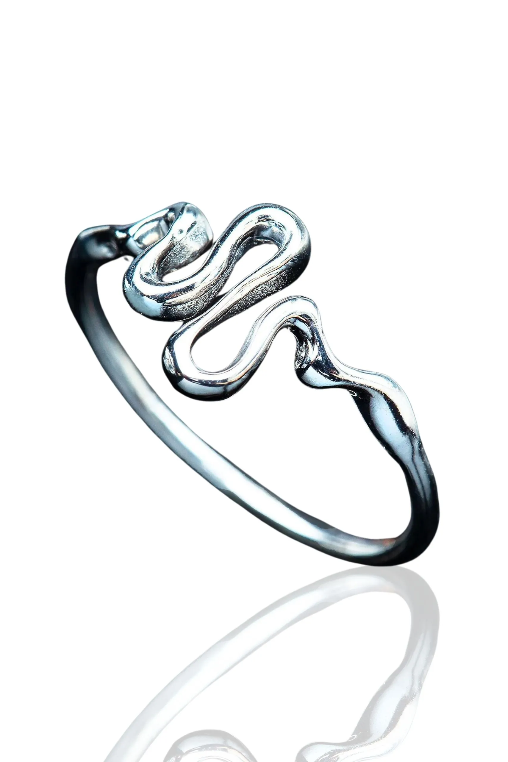 Handmade Jewellery | Snake minimal rhodium plated silver ring main