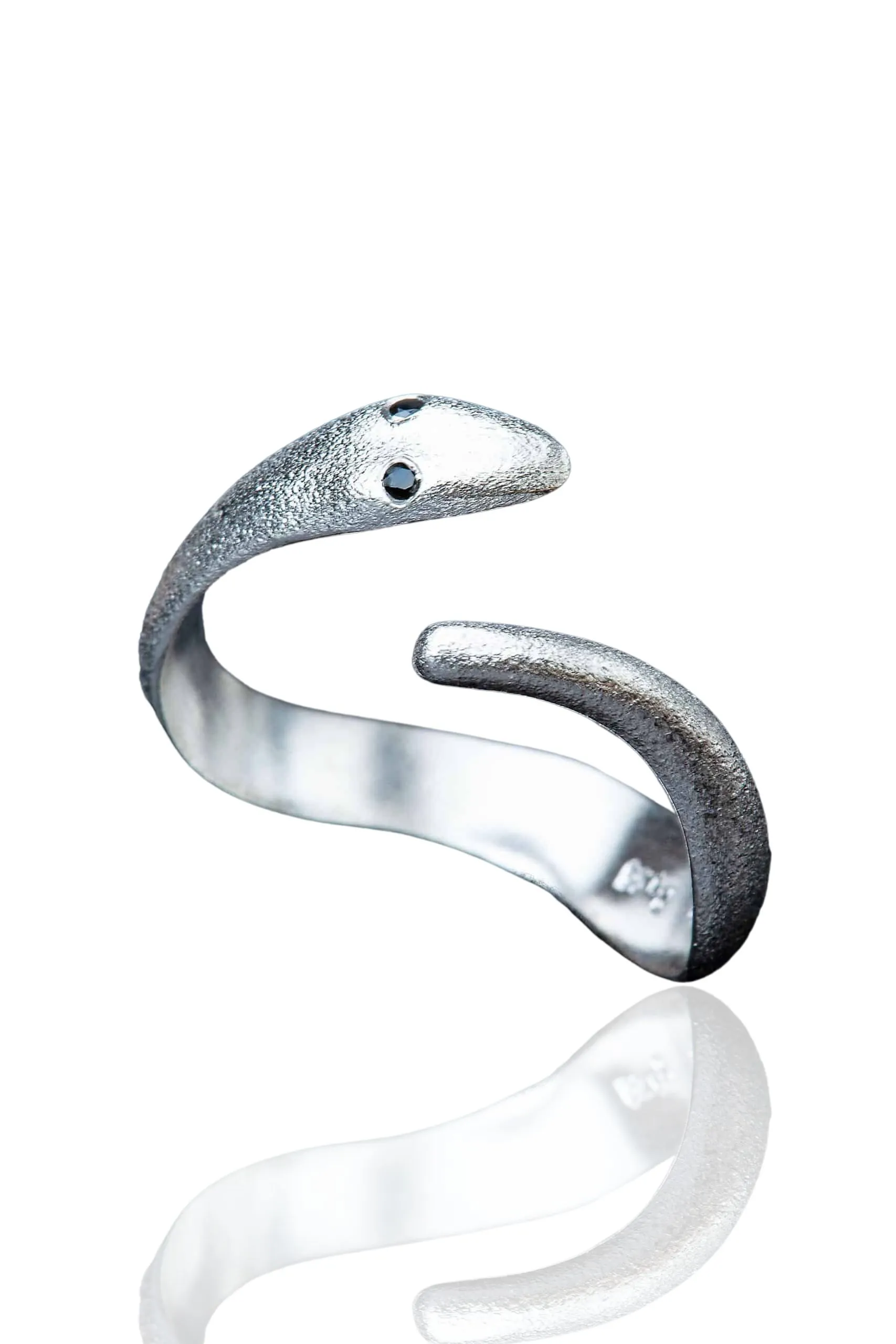 Handmade Jewellery | Snake silver ring with zircon main