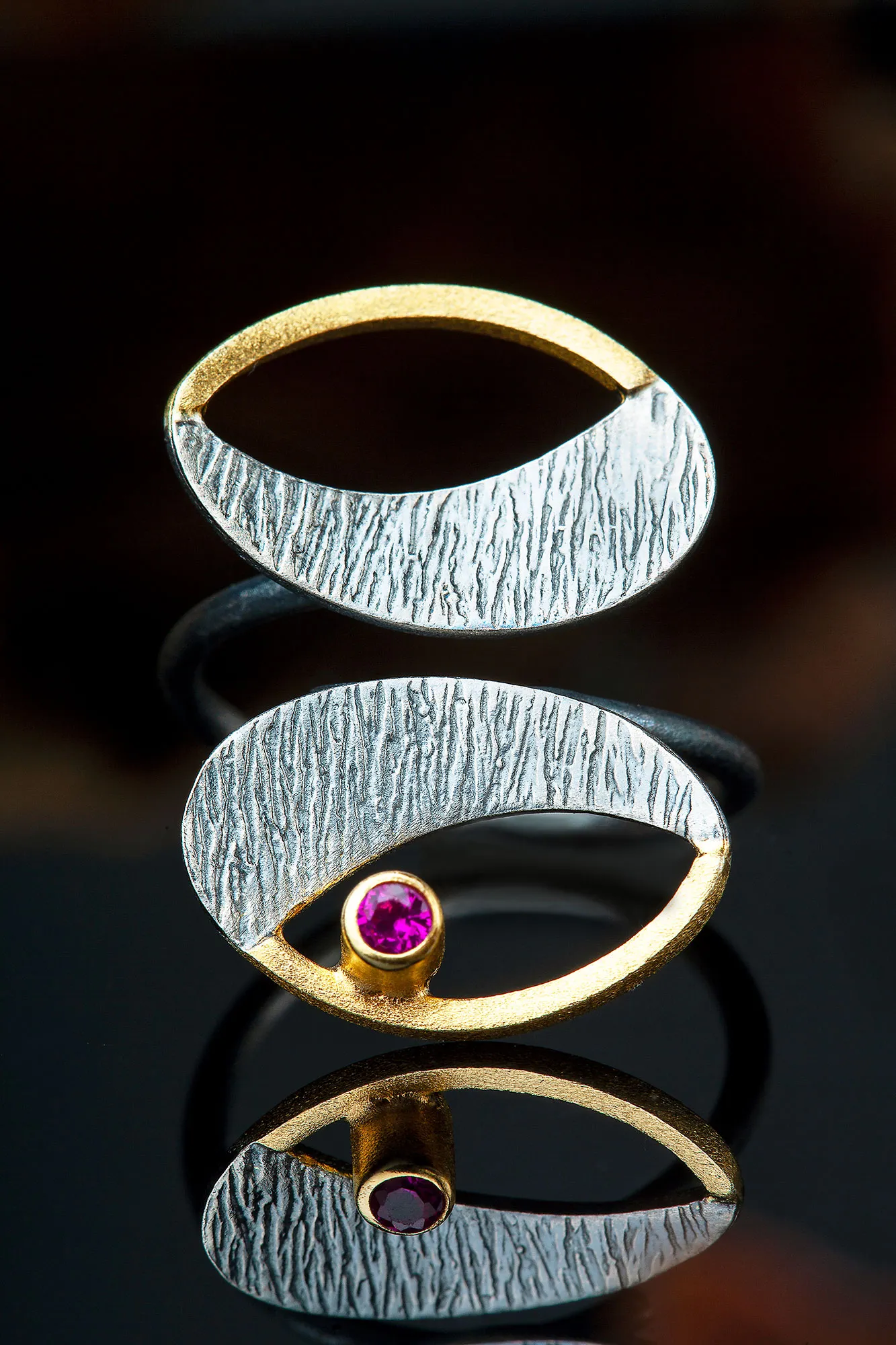 Handmade Jewellery | Textured handmade silver ring with fuchsia zircon gallery 3