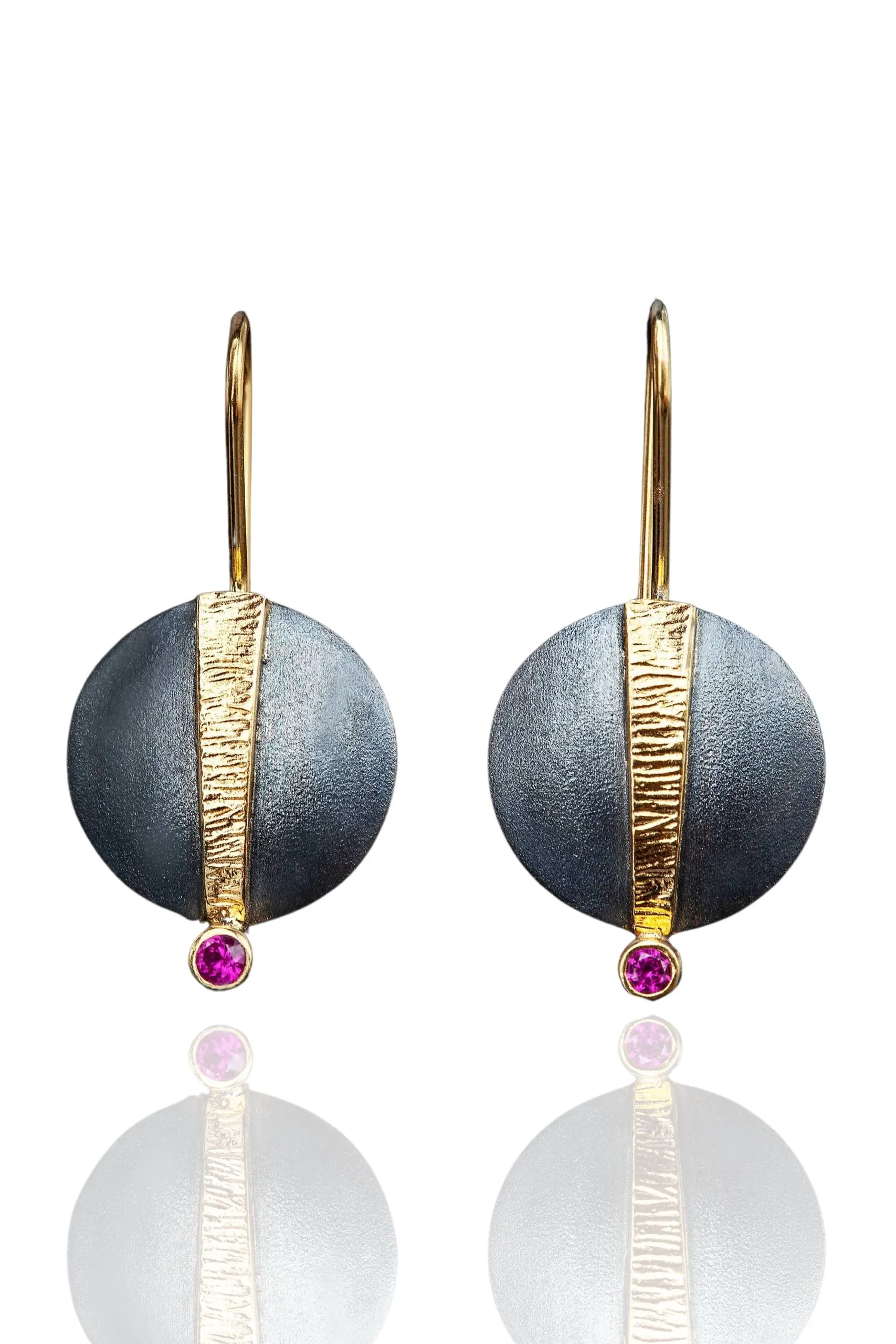 Handmade Jewellery | Round handmade silver earrings with fuchsia zircon, gold and black rhodium plated. main