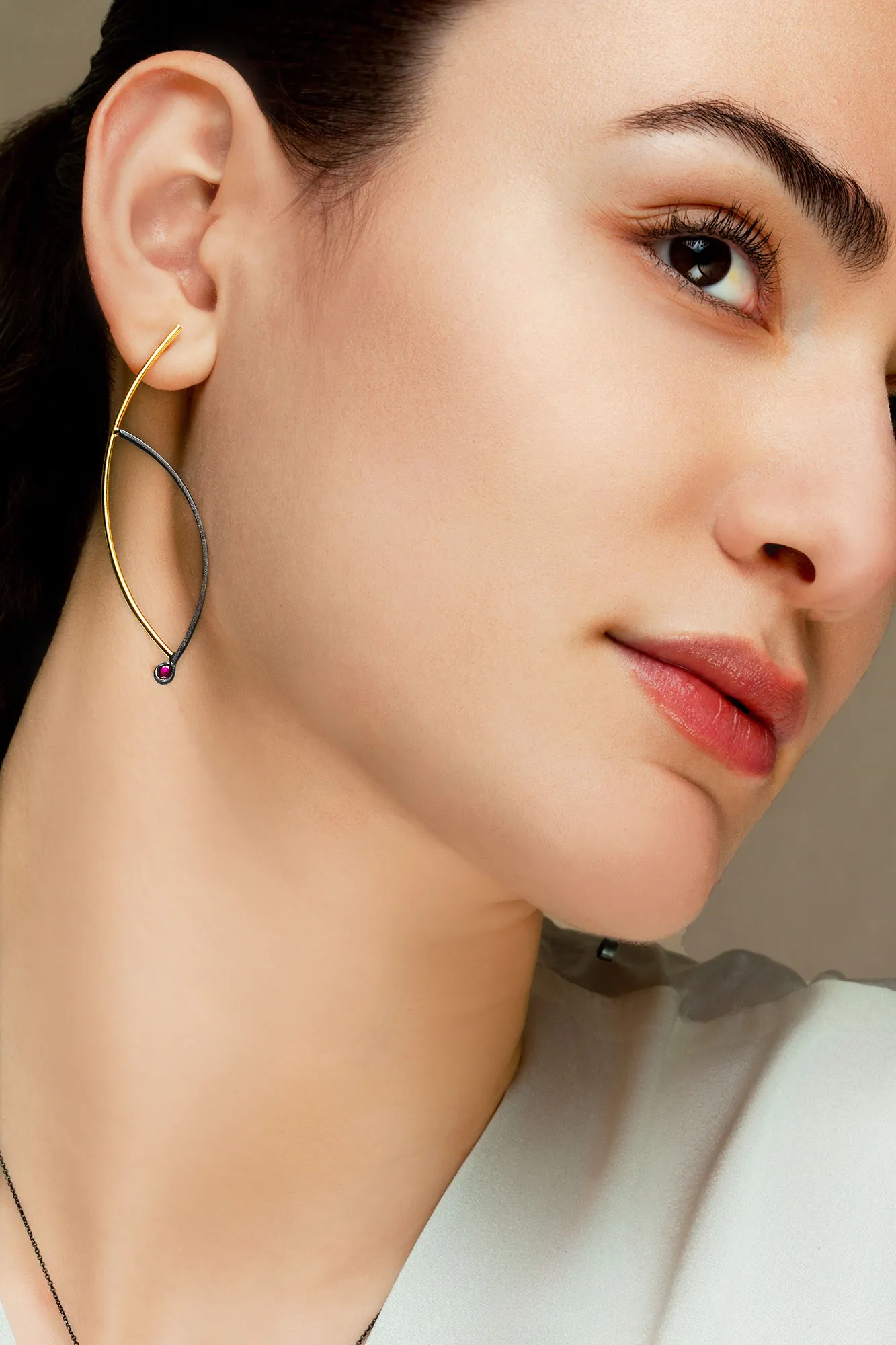 Handmade Jewellery | Minimal handmade silver earrings gallery 1