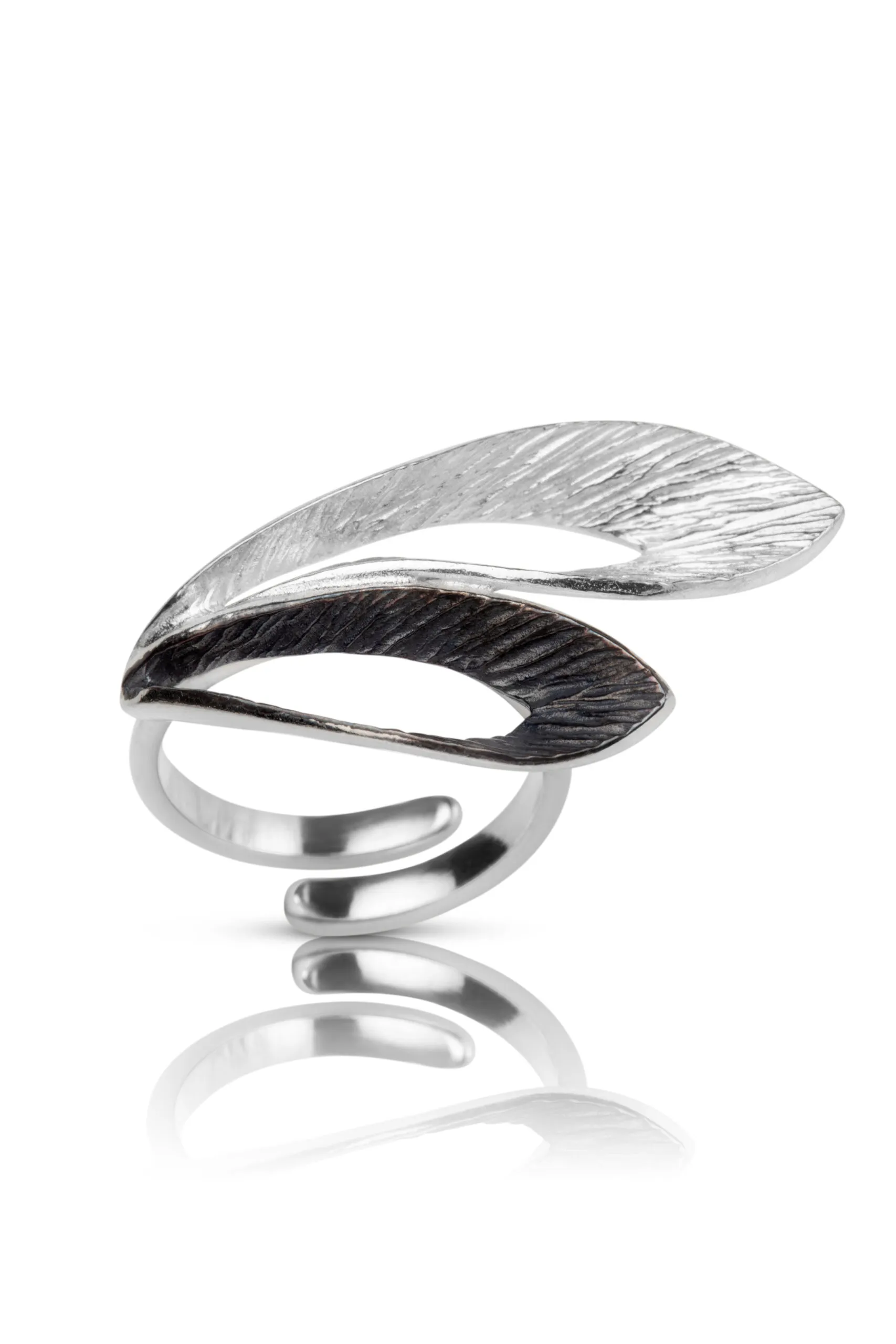 Handmade Jewellery | Minimal handmade leaf silver ring main