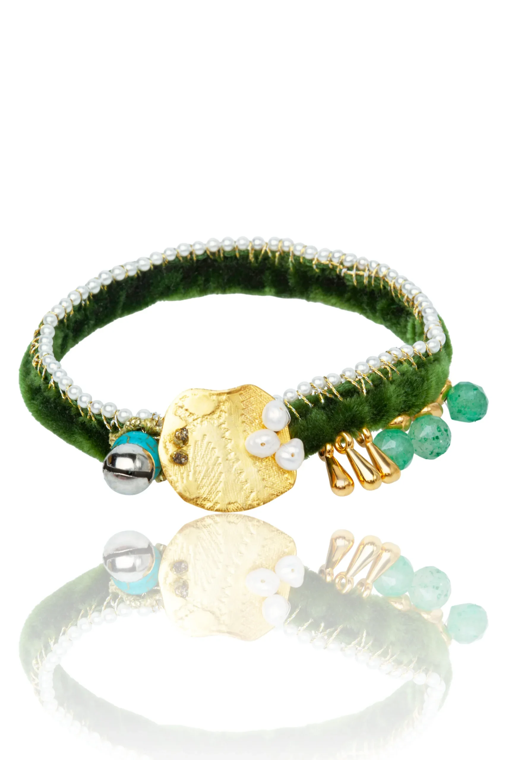 Χειροποίητα κοσμήματα | Χειροποίητο ασημένιο βραχιόλι με πράσινο βελούδο main