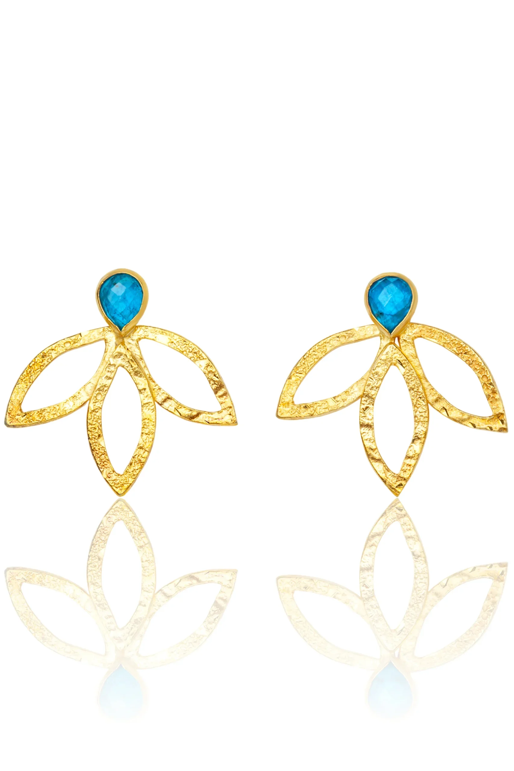 Handmade Jewellery | Leaves handmade silver earrings with apatite main