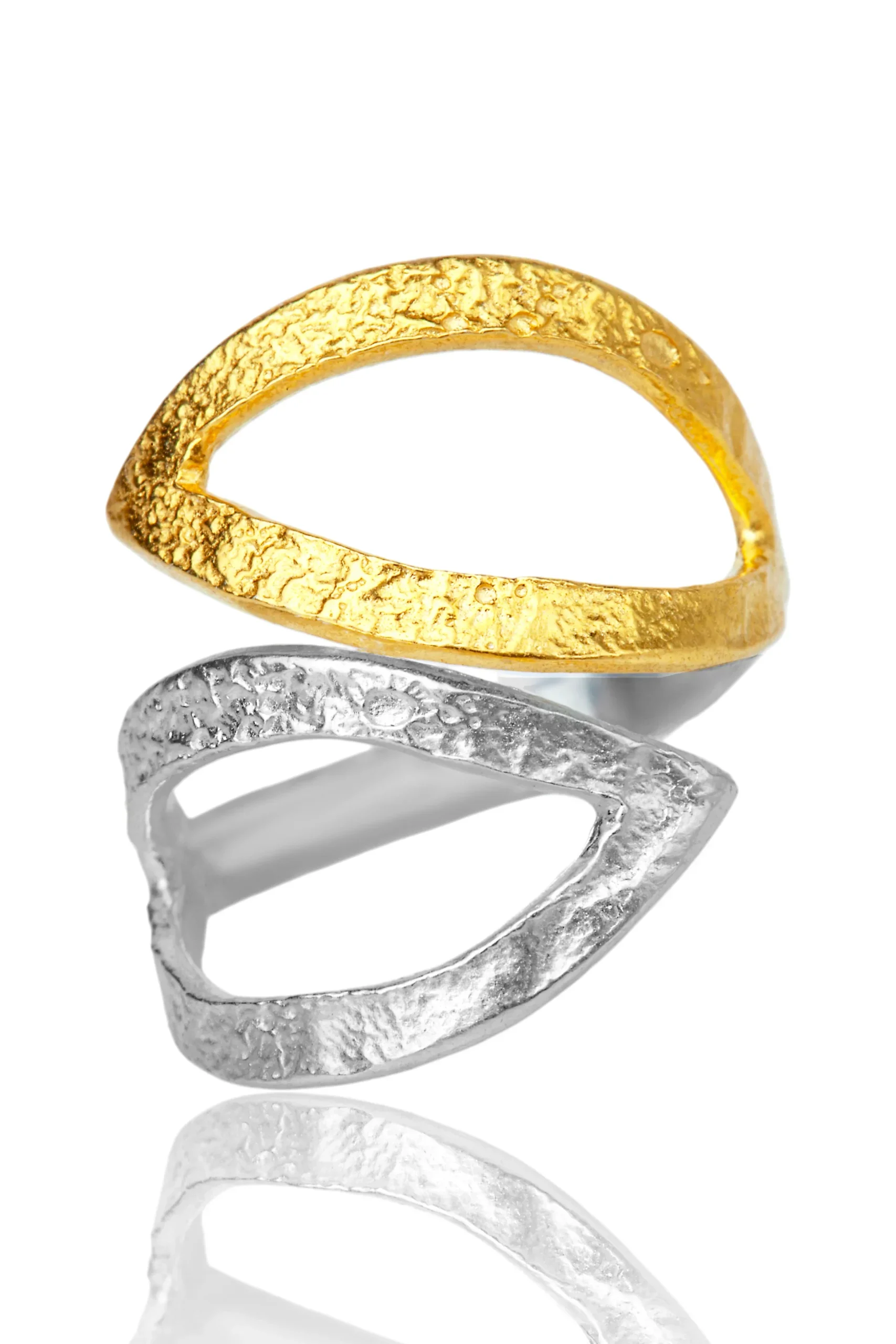 Handmade Jewellery | Leaves handmade silver ring with gold plated detail main