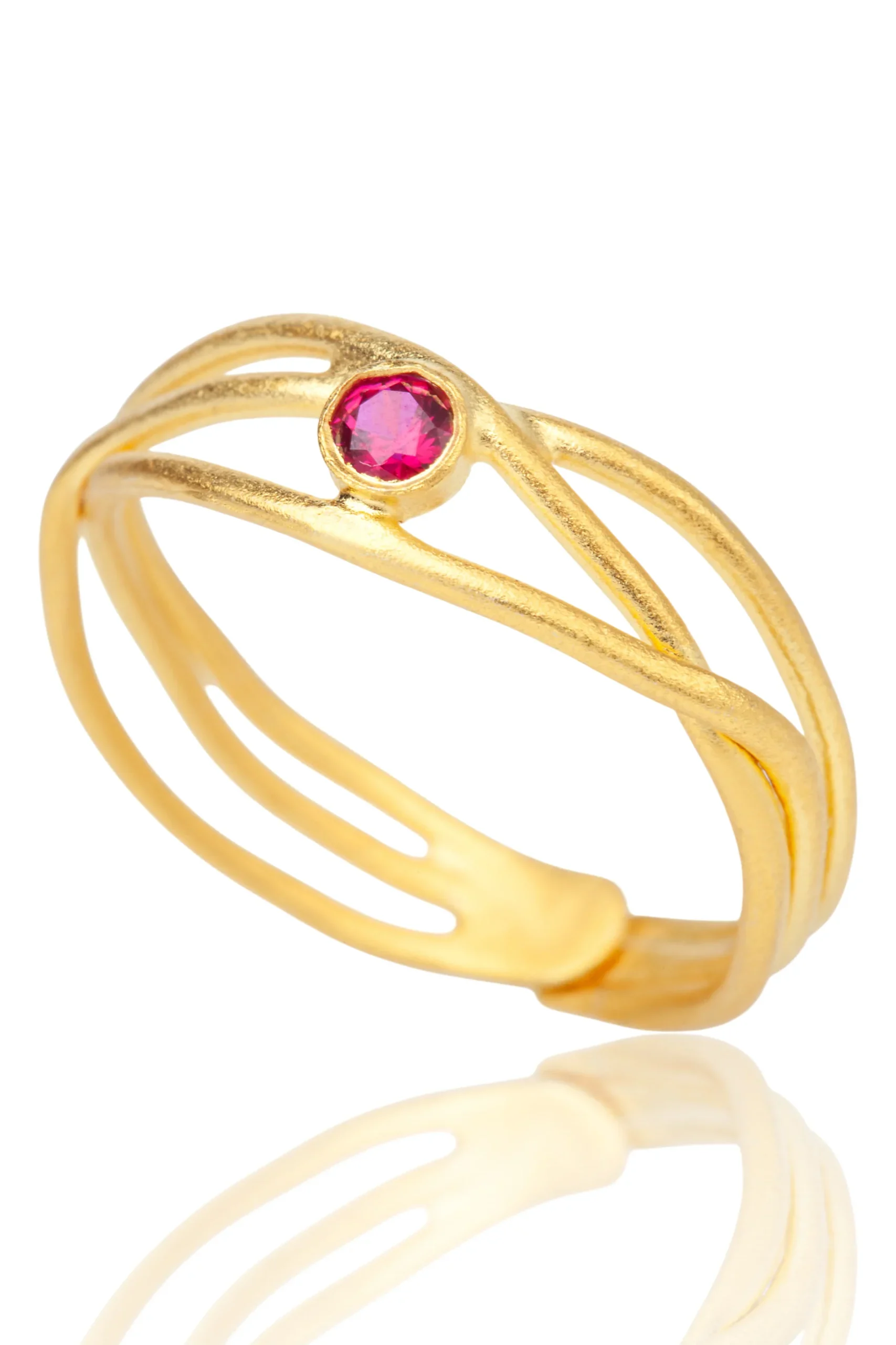 Handmade Jewellery | Wavy handmade minimal gold ring main