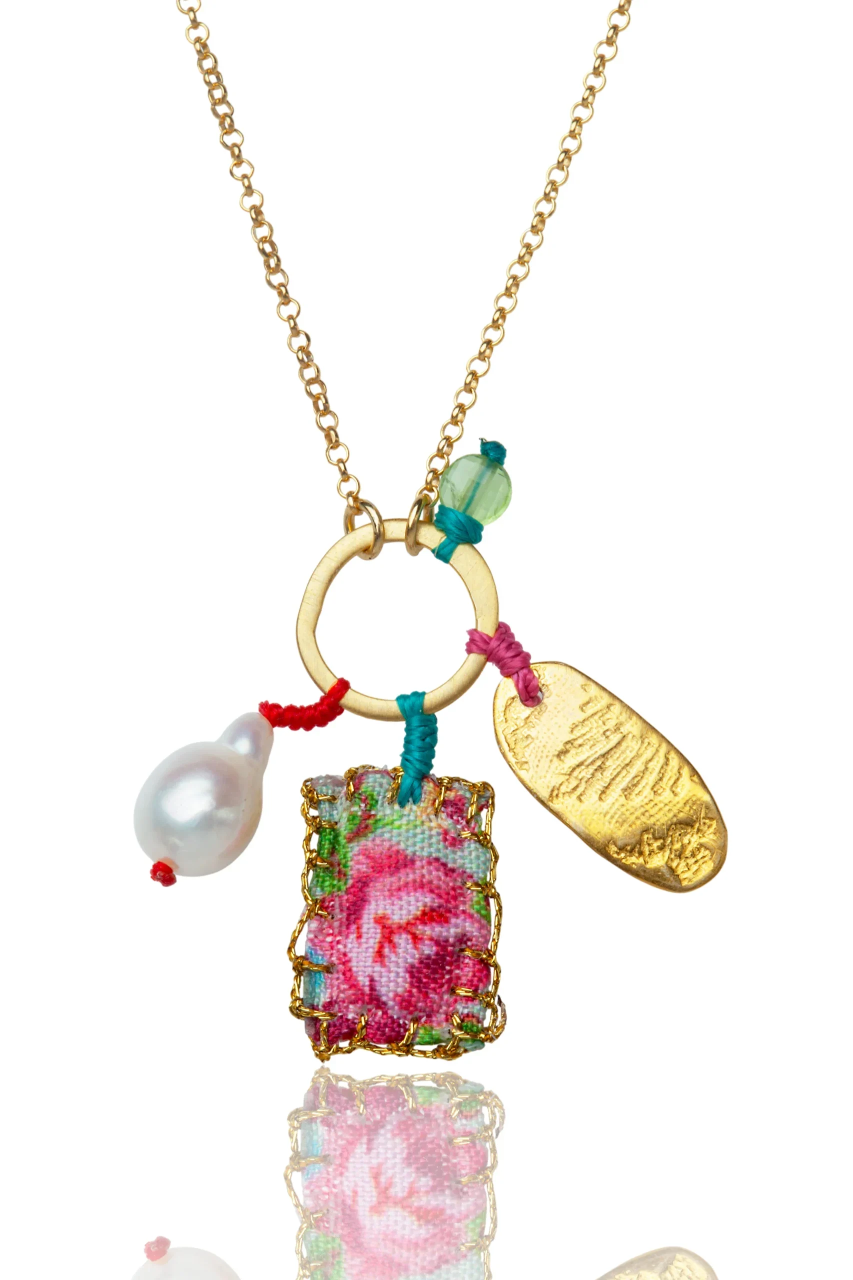 Handmade Jewellery | Elegant handmade necklace with a baroque pearl main